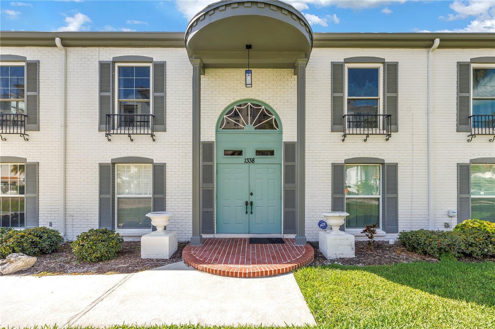 1338 Snell Isle Boulevard NE 1