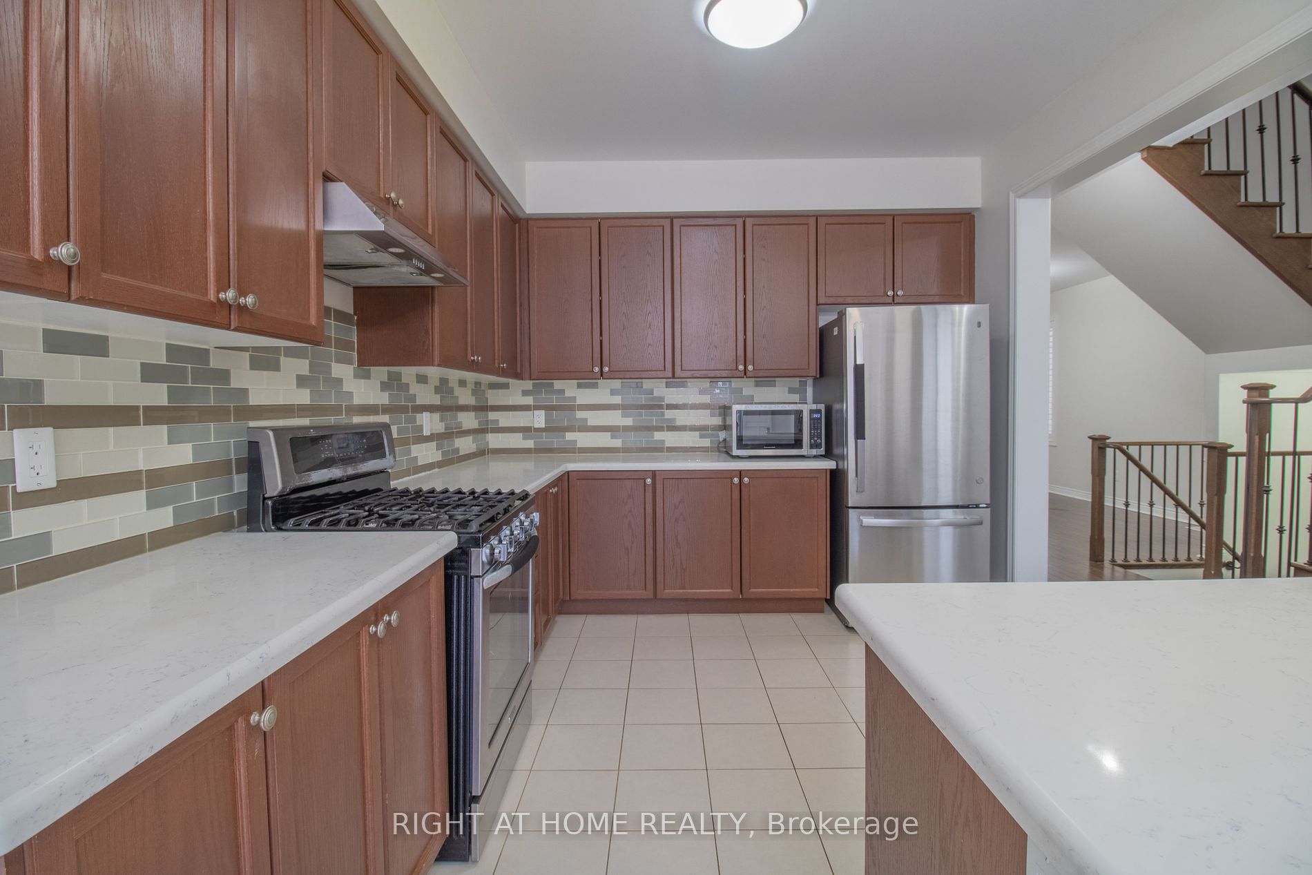 29 Keith-Wright Cres