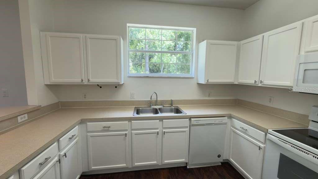 4317 Paradise Cove Court