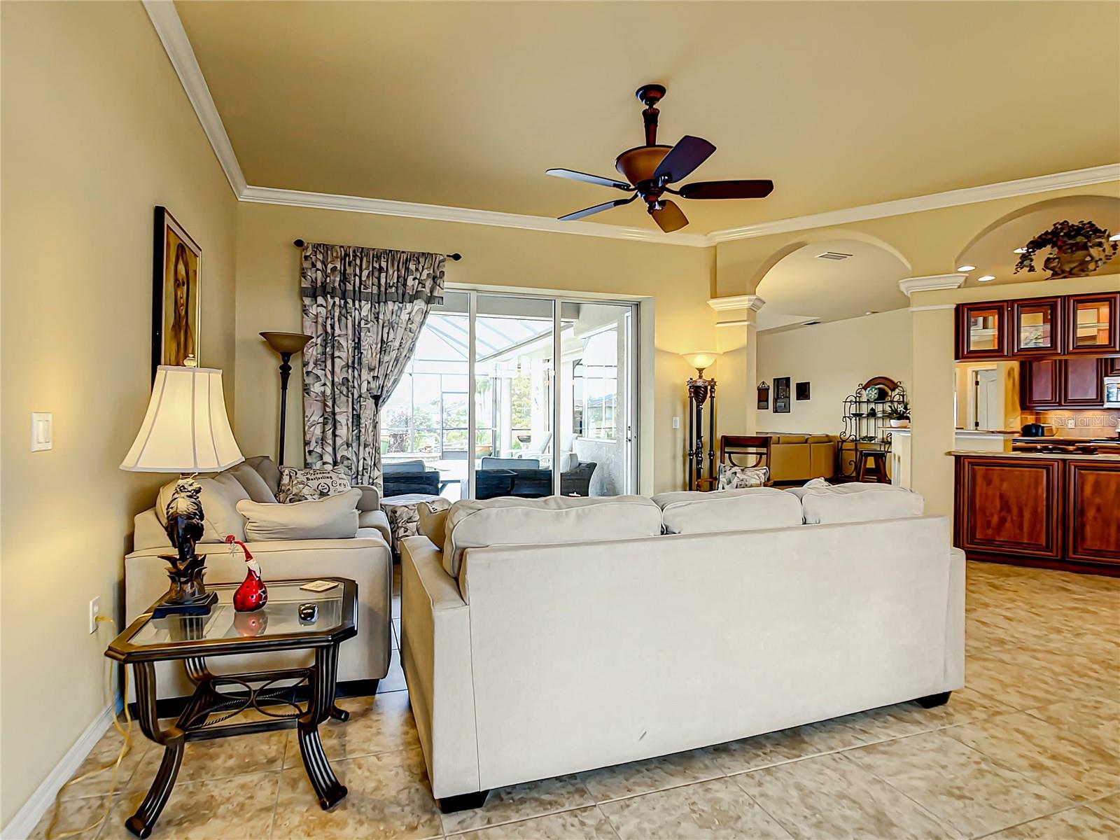 938 Boundary Boulevard