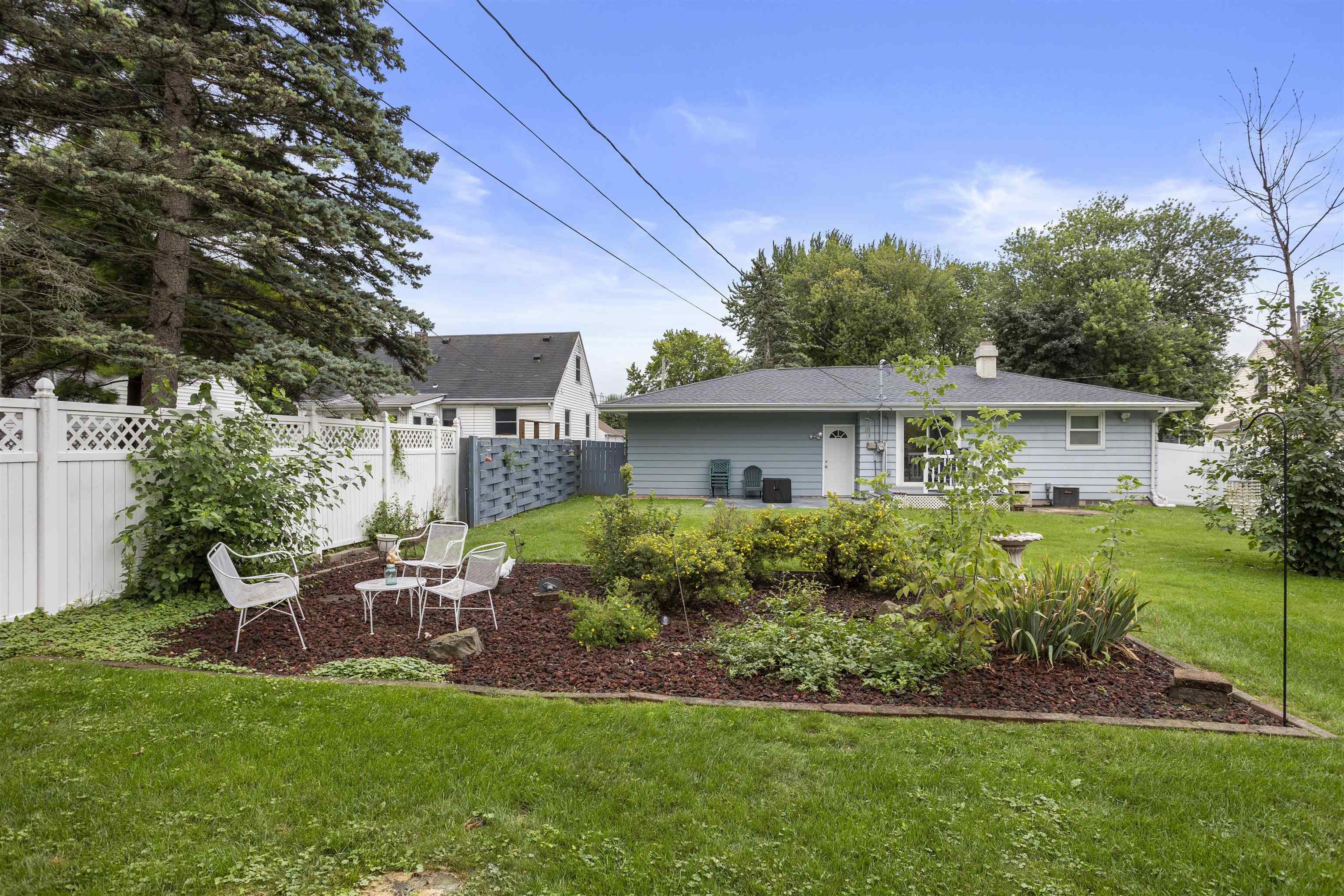 224 E Taft Avenue