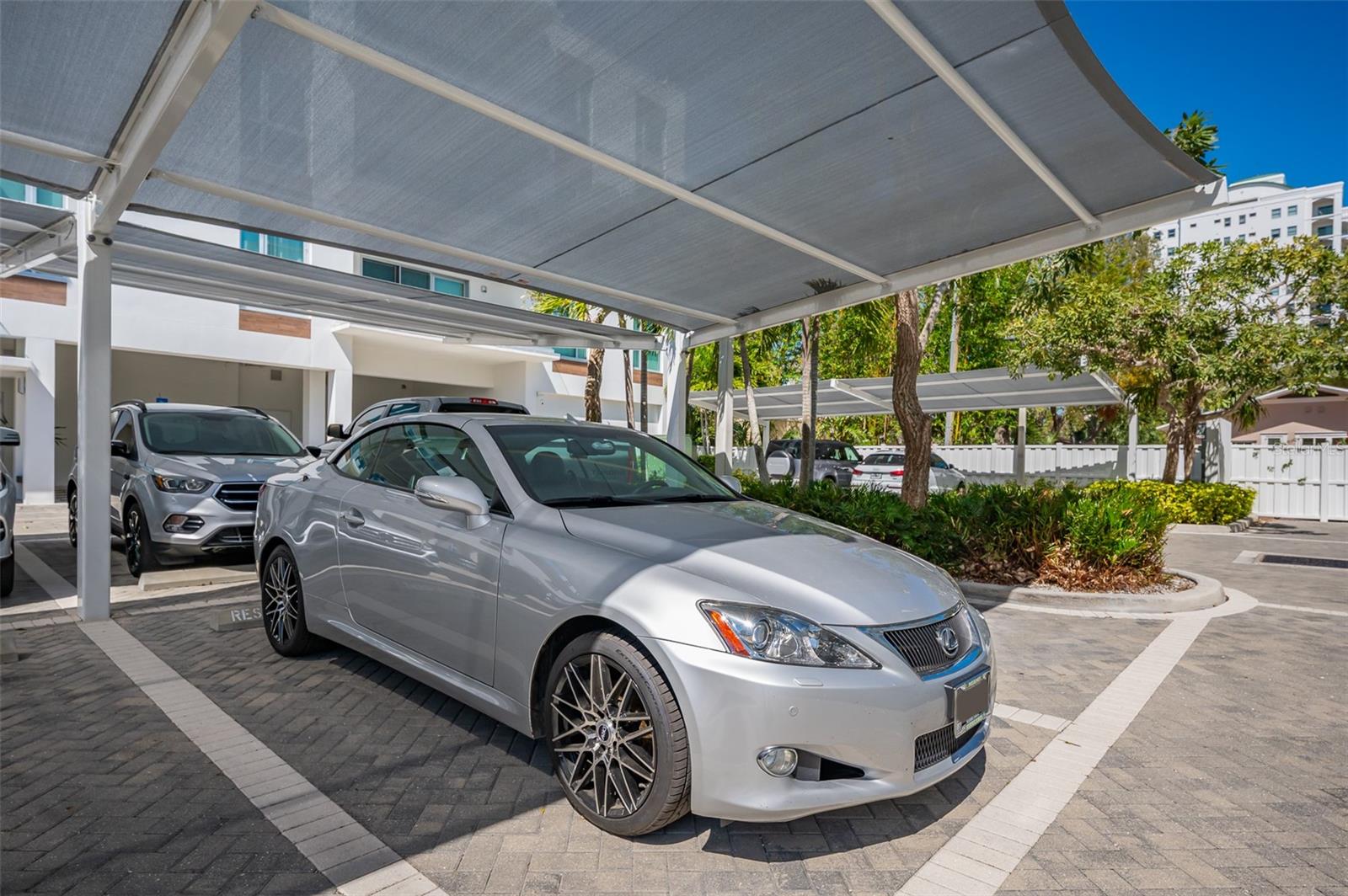 635 S Orange Avenue 404