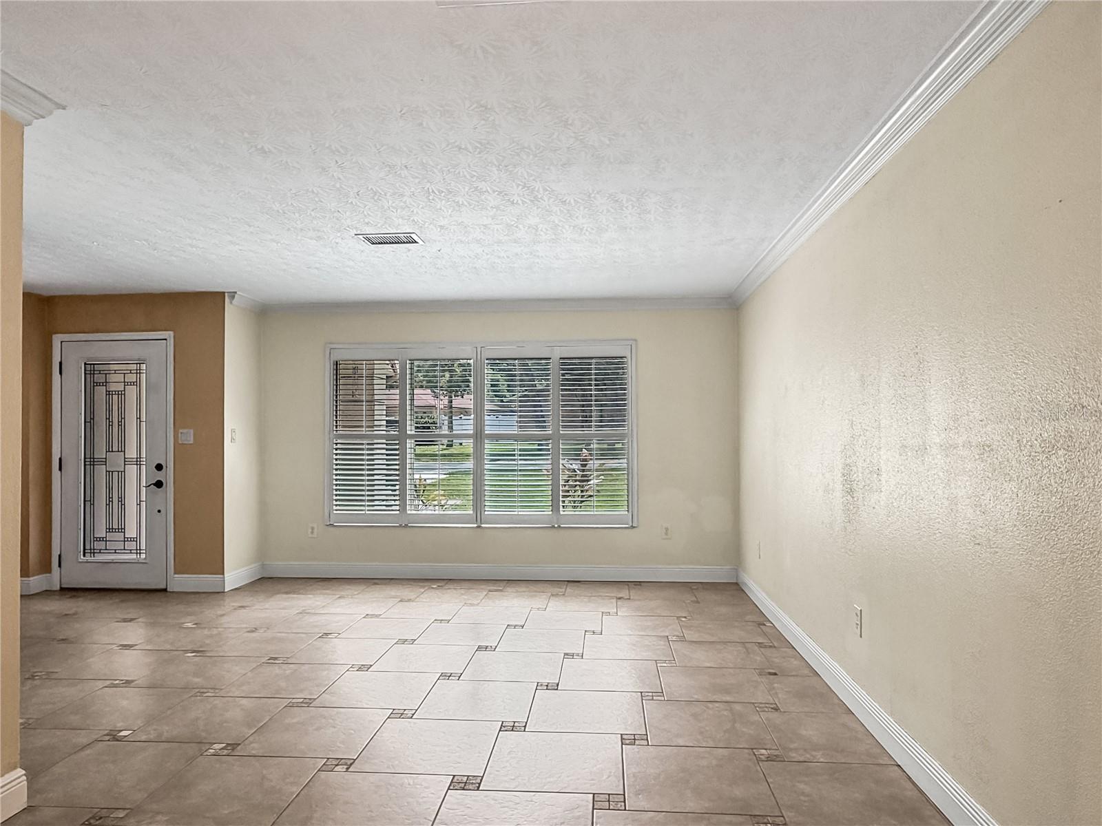1011 Winding Oaks Drive