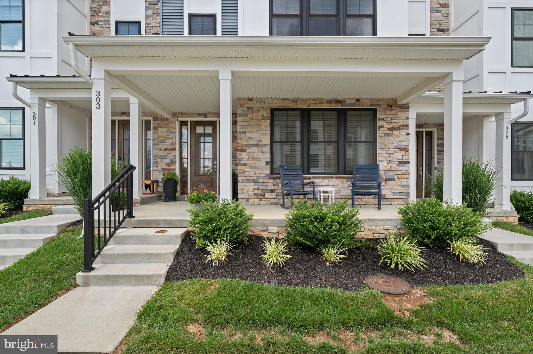 303 WSquire Dr  