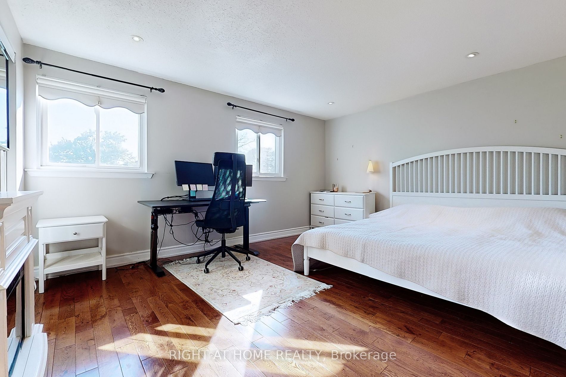 12 Plaisance Rd