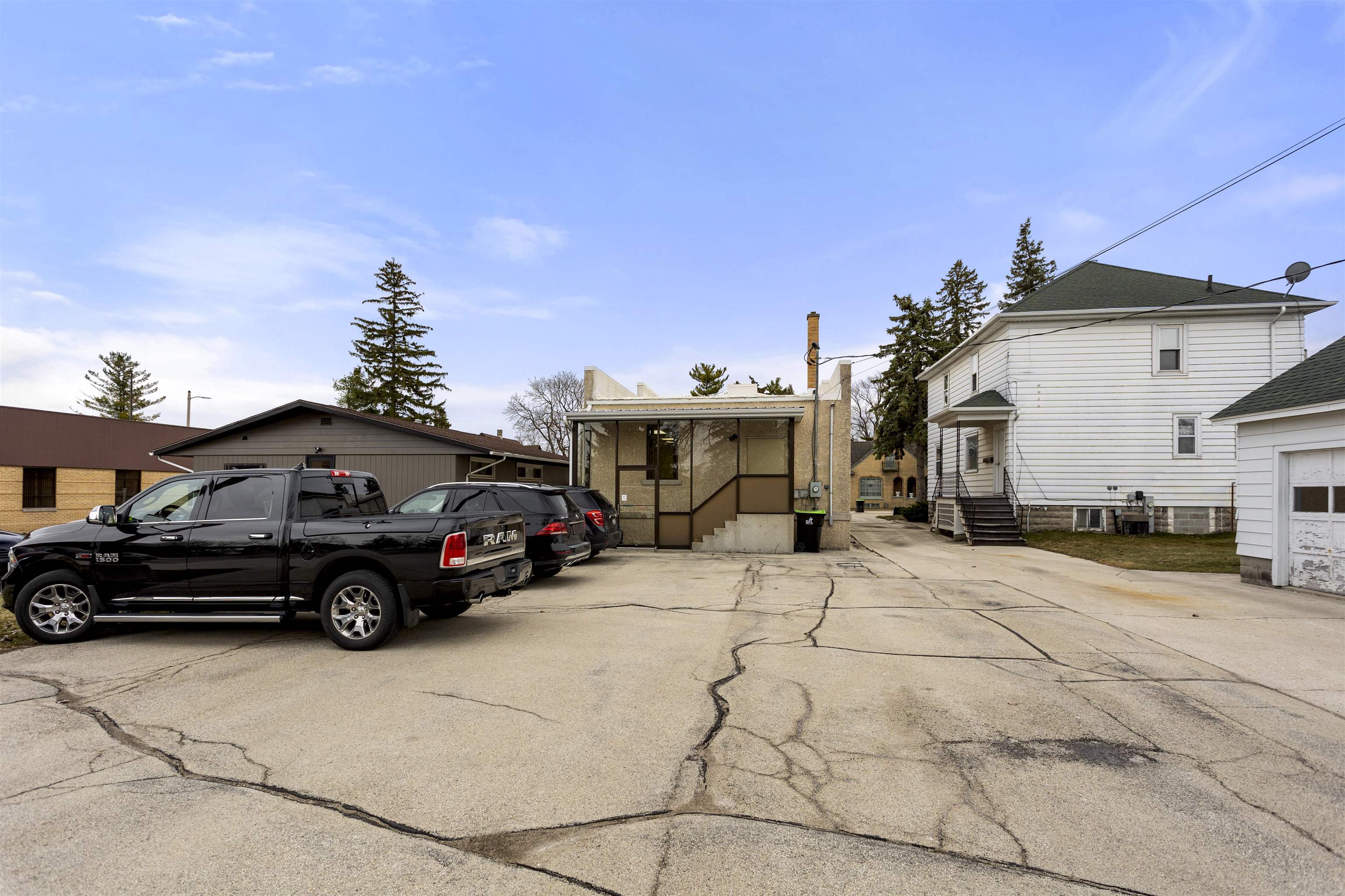 1828 Wisconsin Avenue