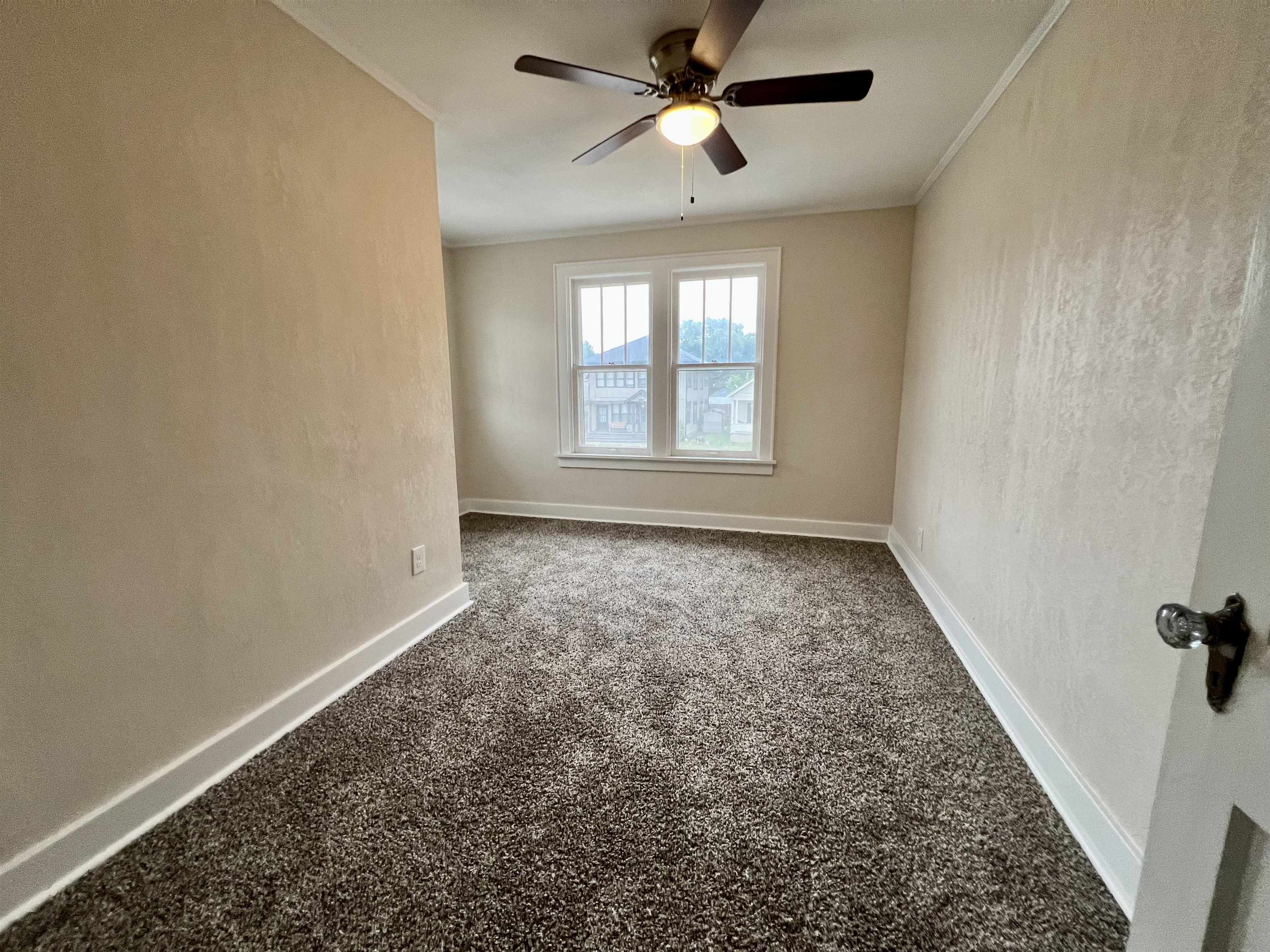 215 N 3rd
