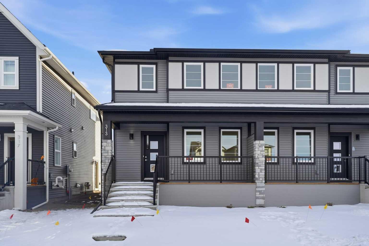 313 Cobblestone Gate SW