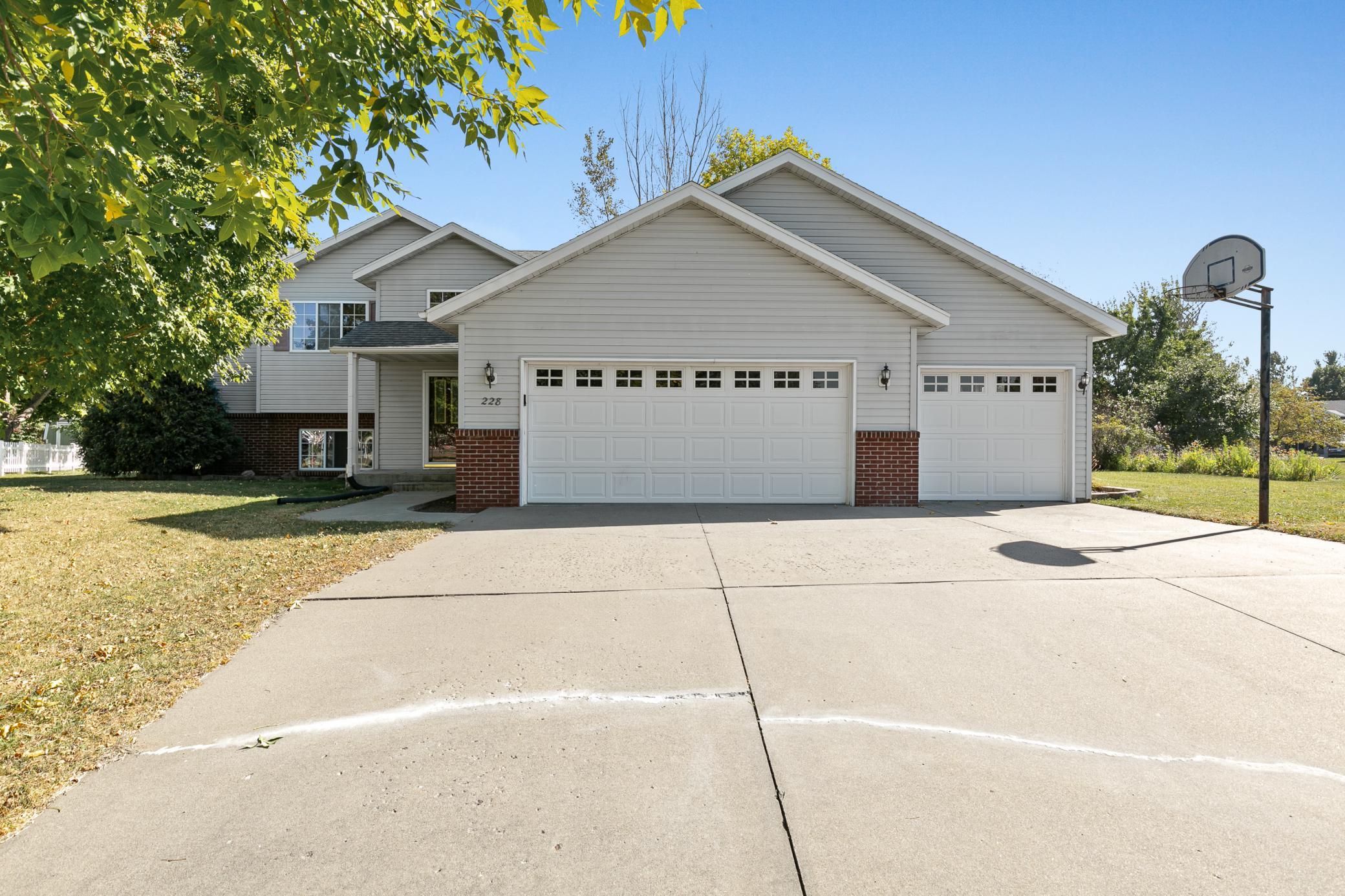 228 Sundance Road