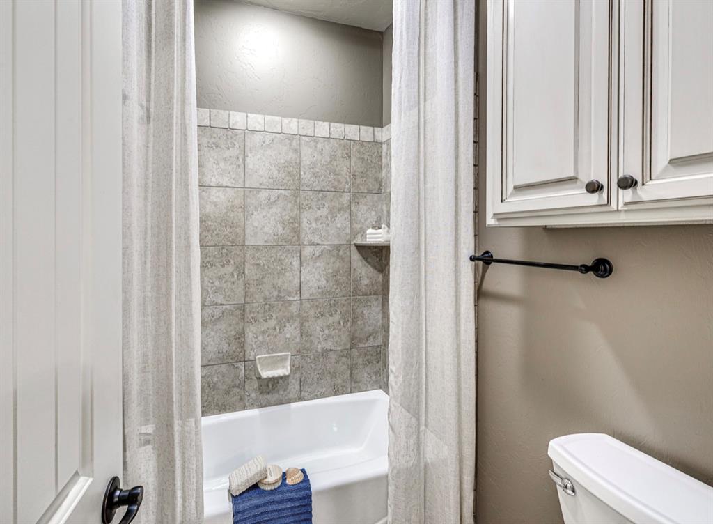 2713 Old Towne Trail