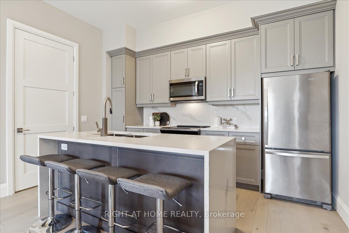 73 S Arthur St 101