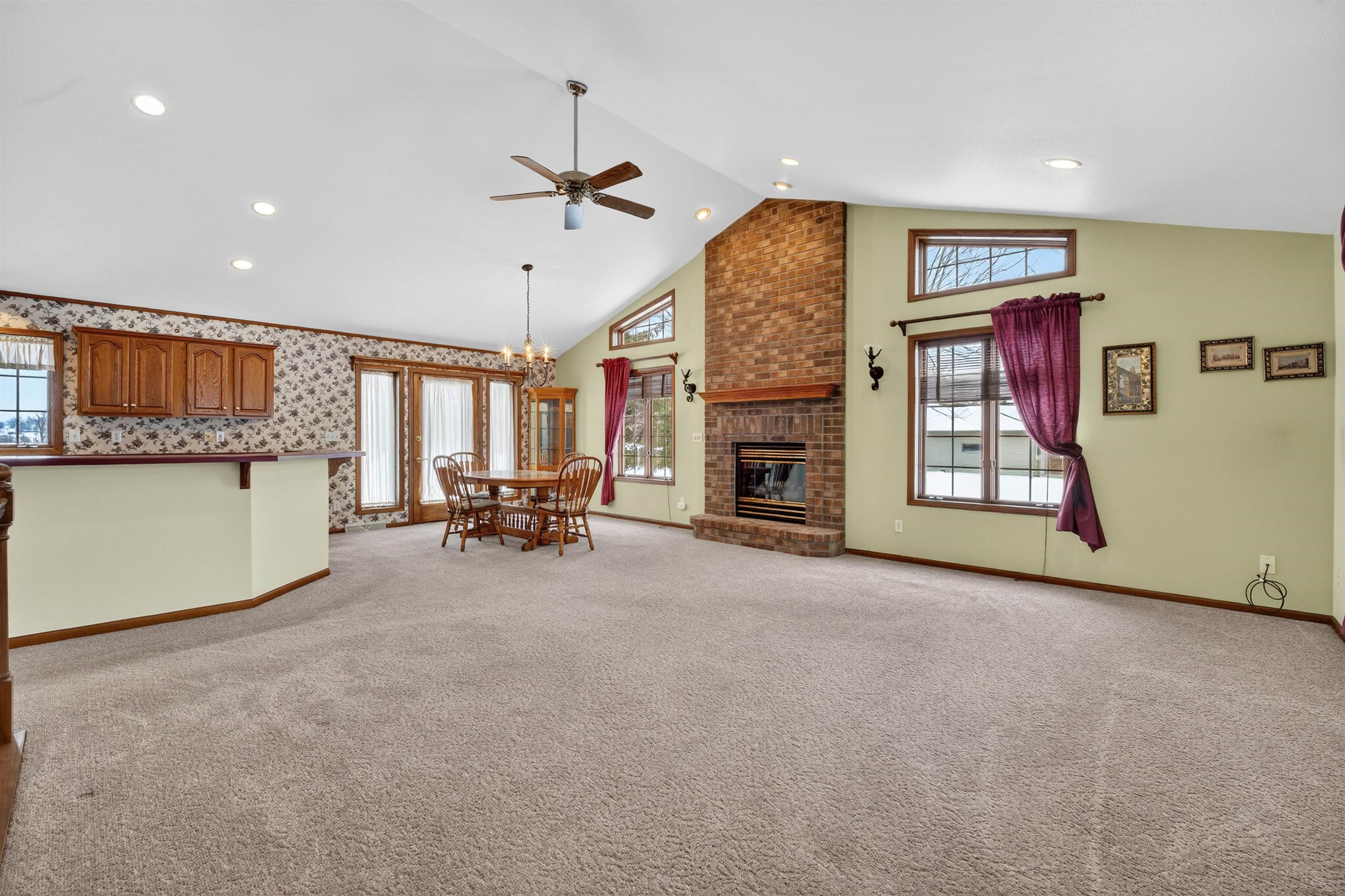 885 Driftwood Drive