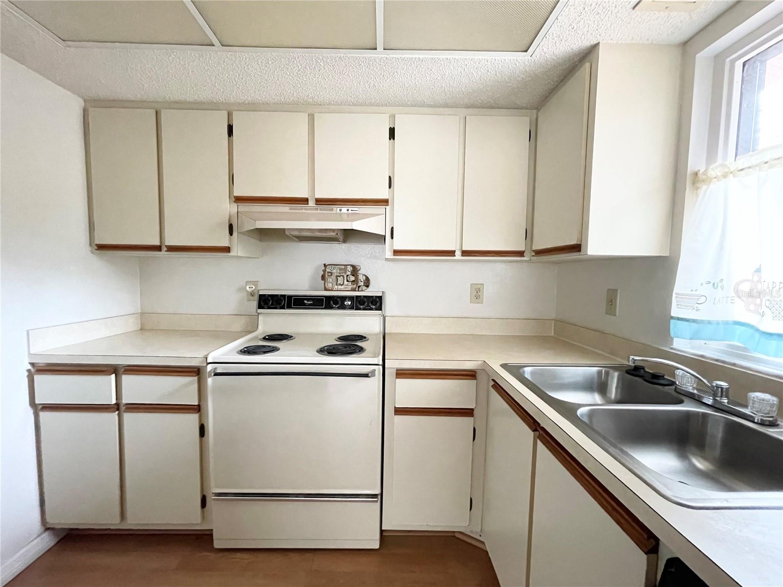 19505 Quesada Avenue M102