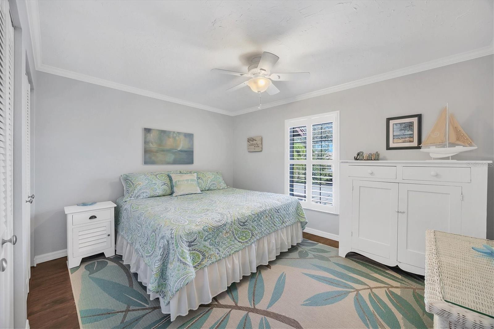 370 Three Lakes Lane F