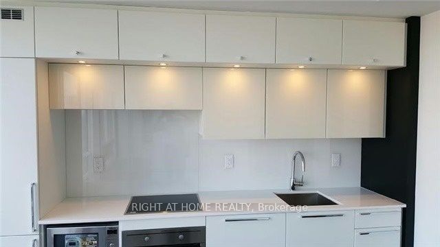 15 Grenville St 2604