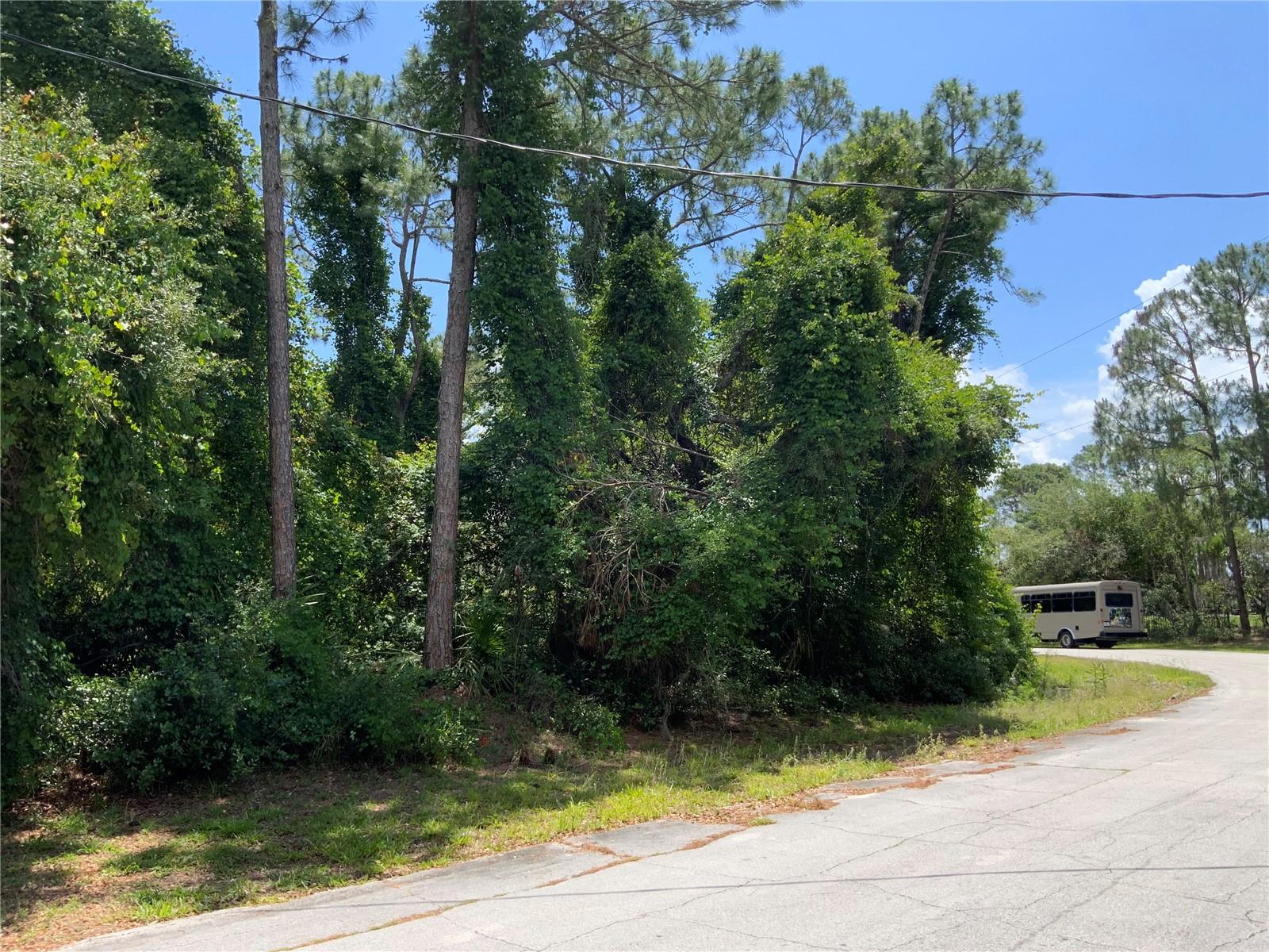 2690 Kingsdale Drive