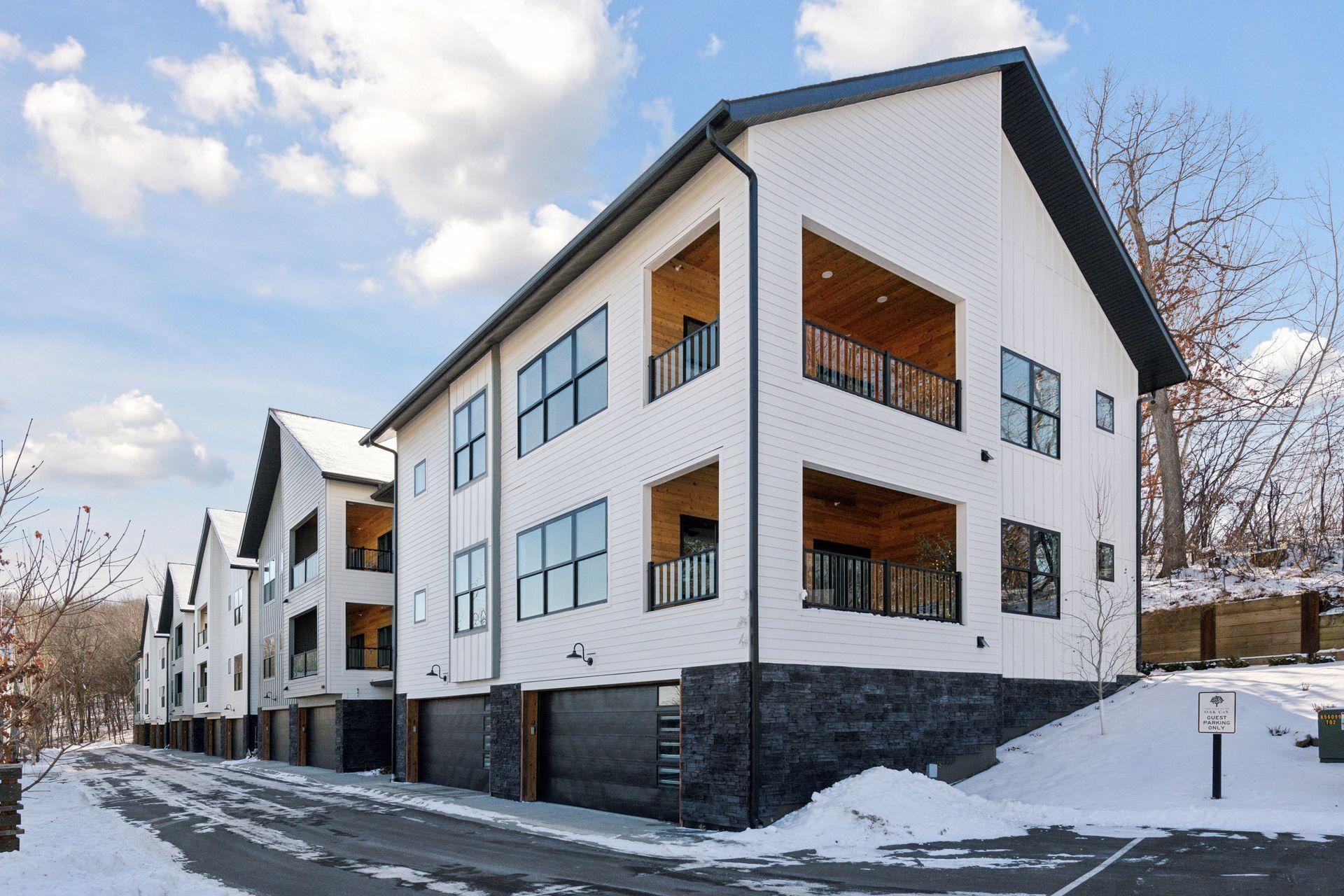 5734 Shady Oak Road S 12