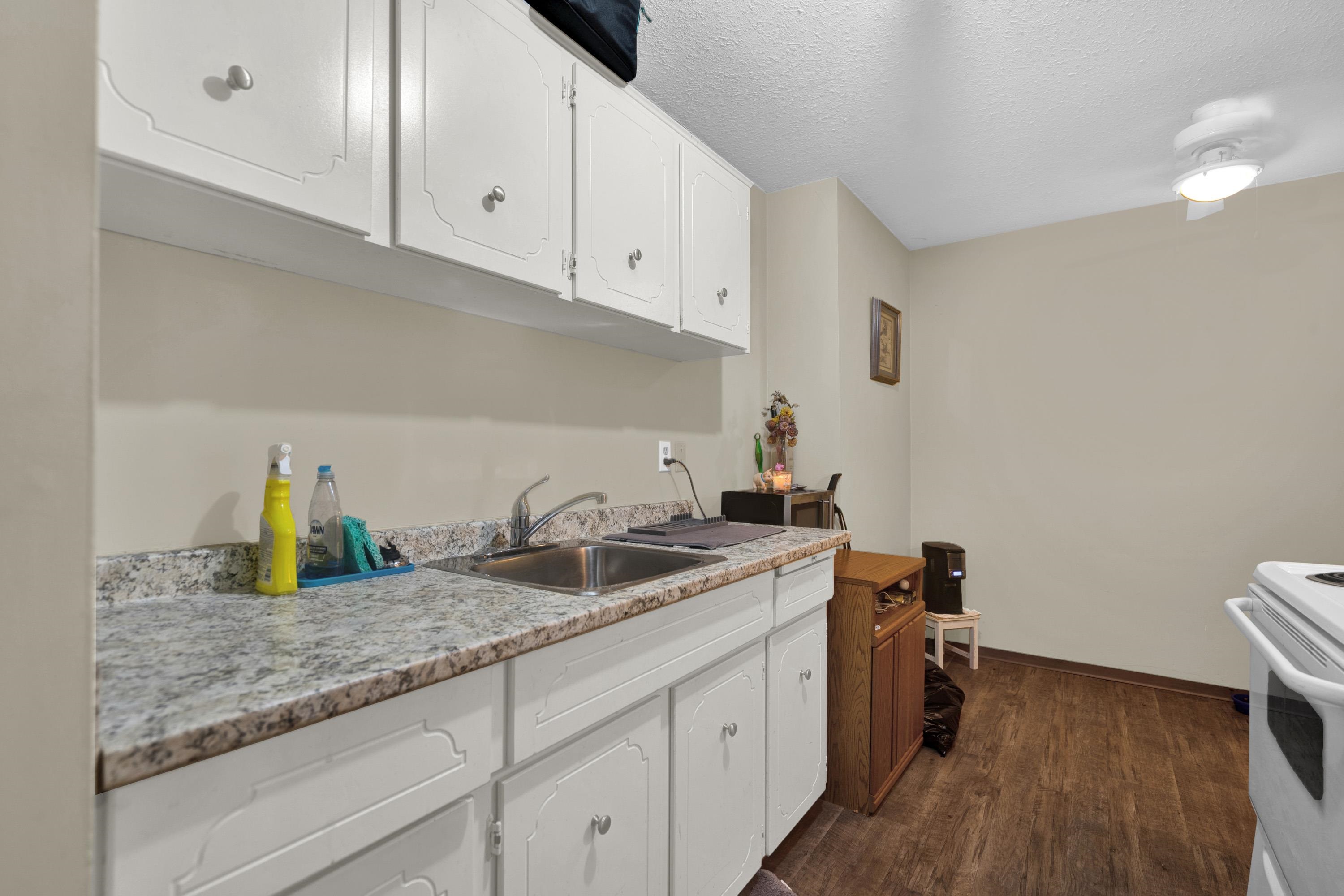 1735 Agassiz-rosedale No 9 Highway 338