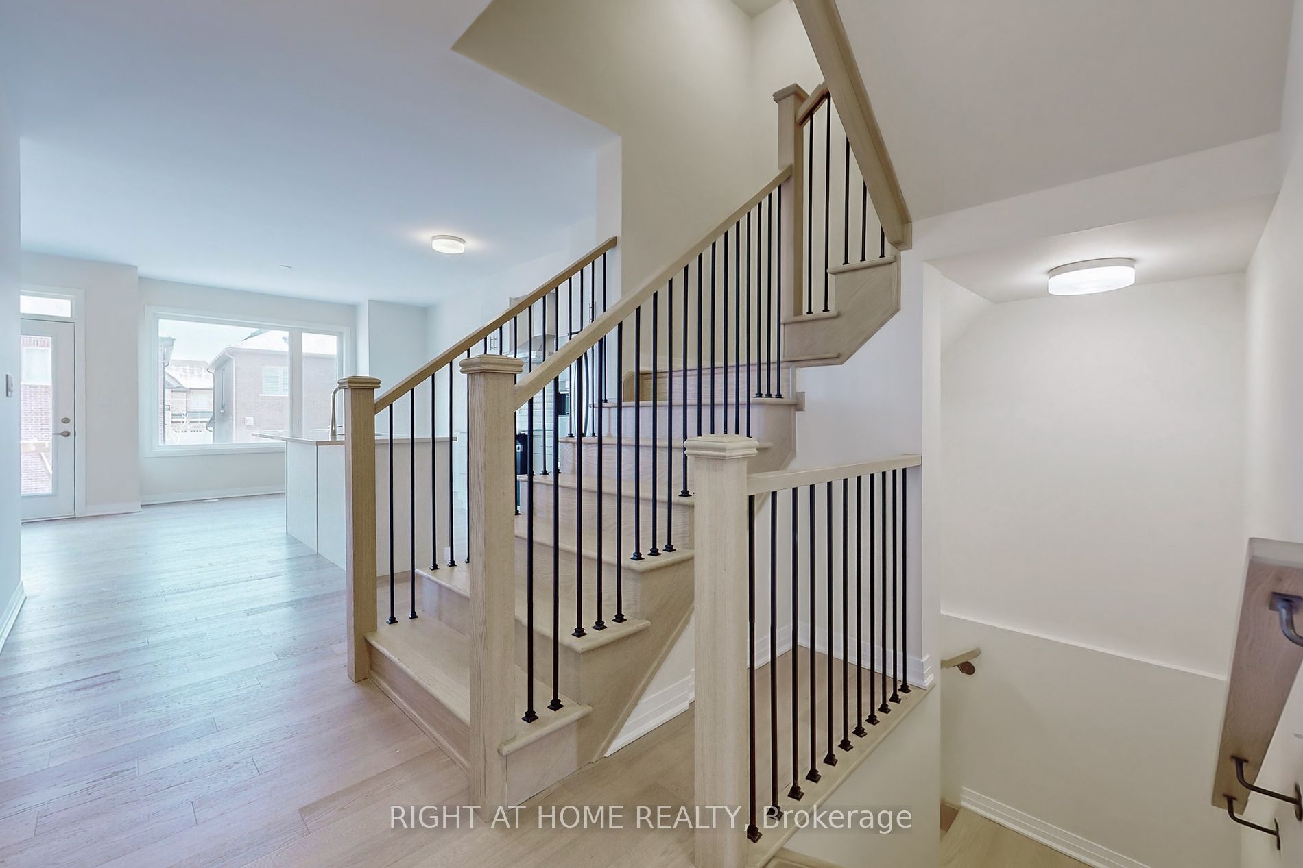 106 E Settlers Road Rd