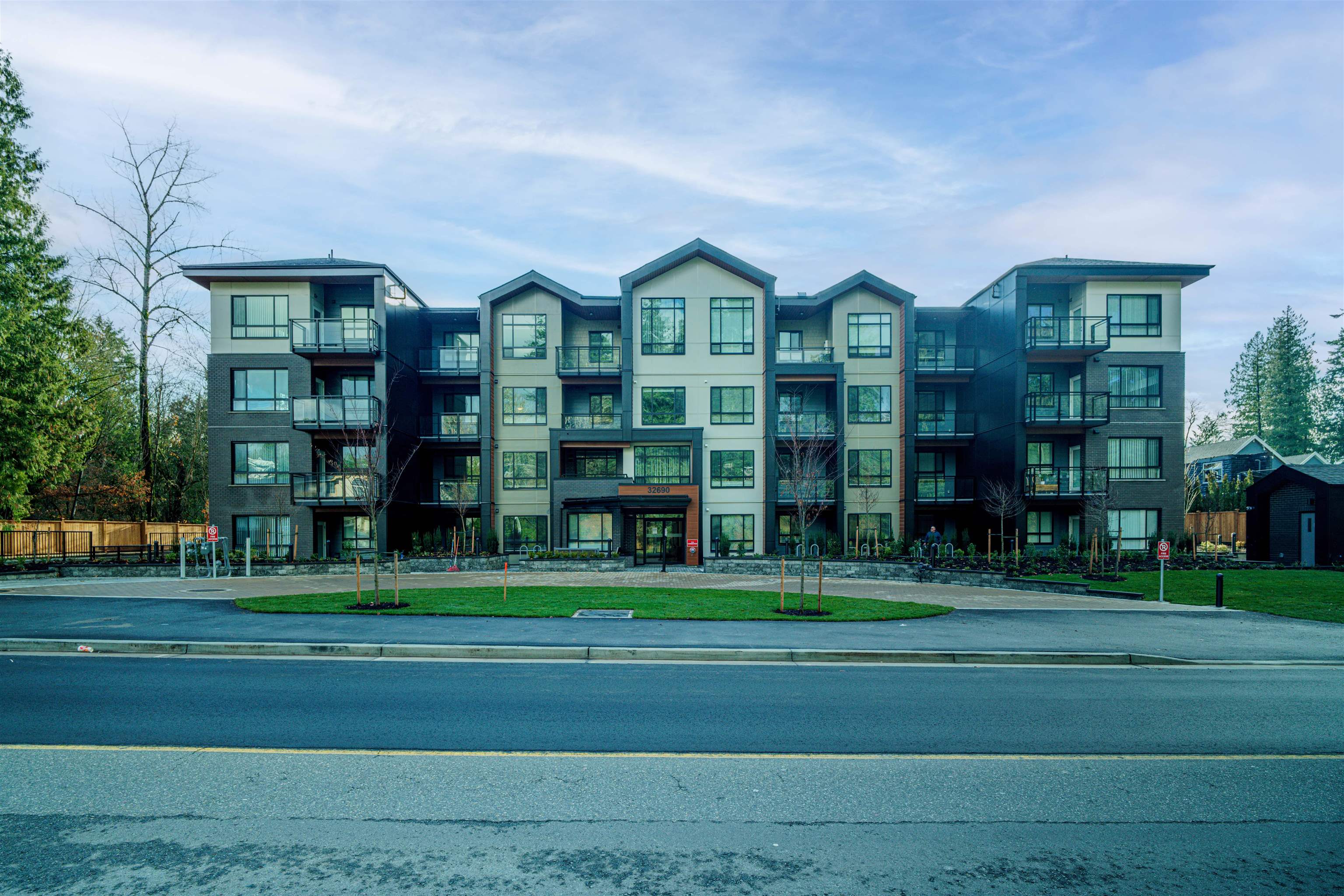 32690 14th Avenue 225