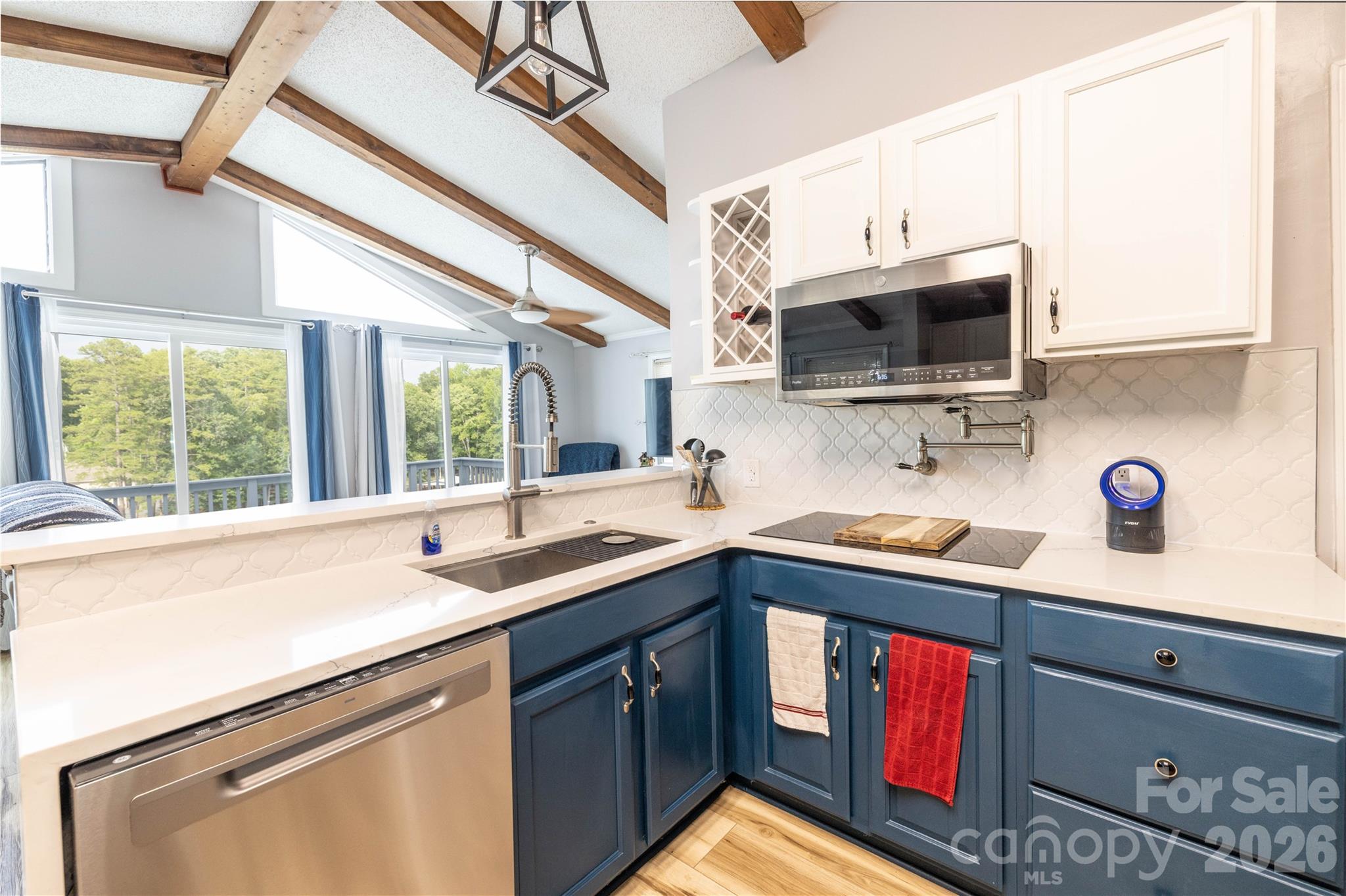 138 Strand Road
