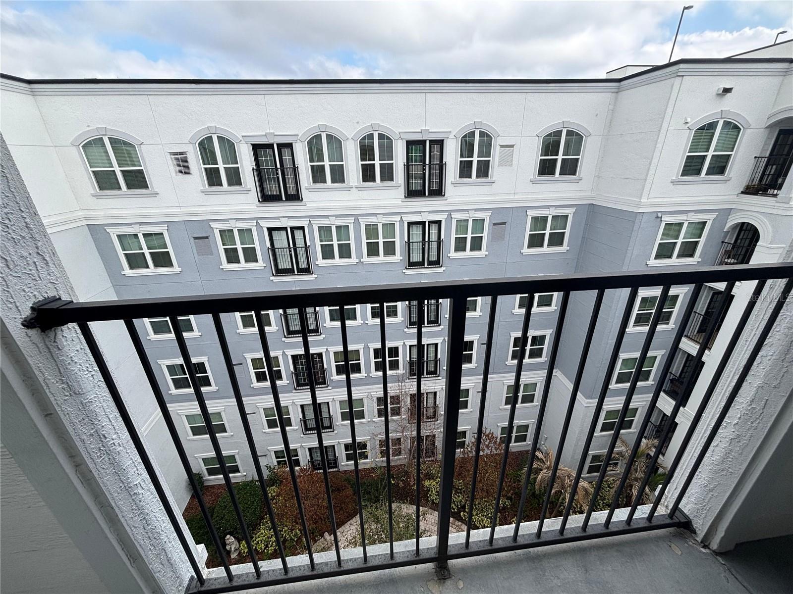 300 E South Street 6004