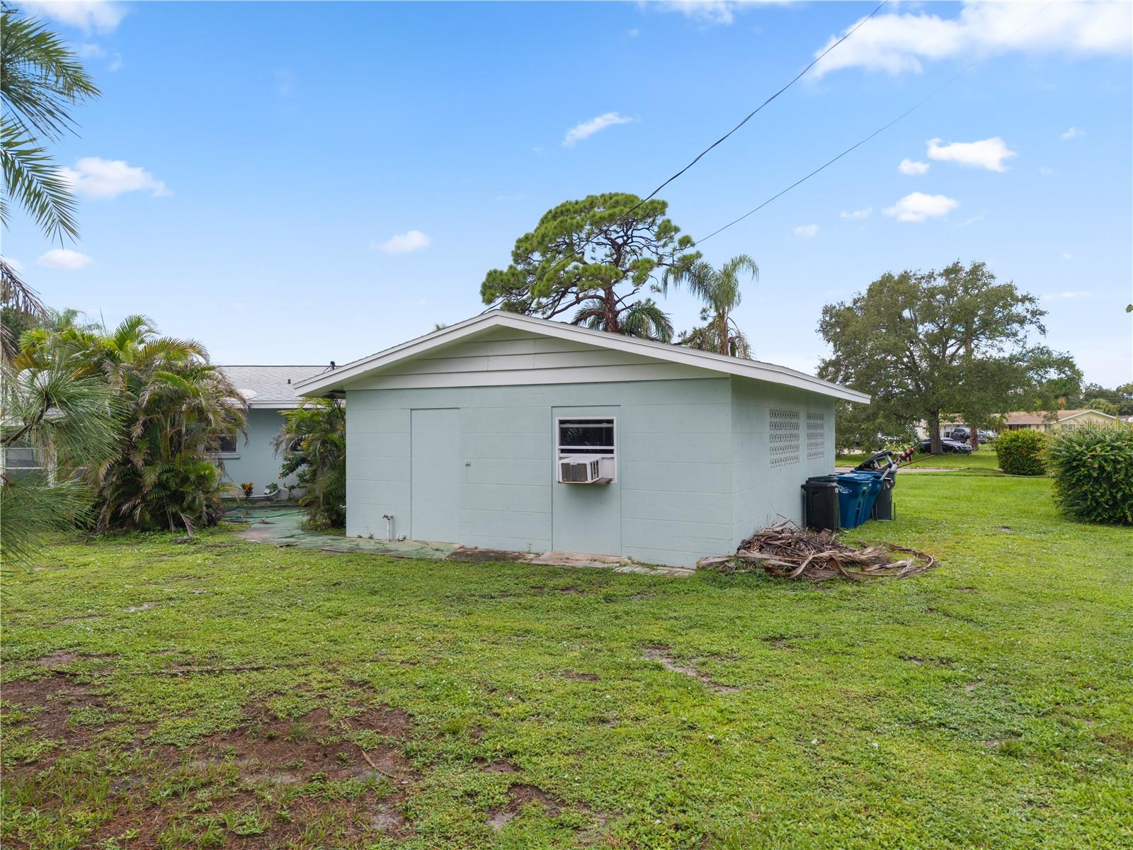 1225 Casabella Drive