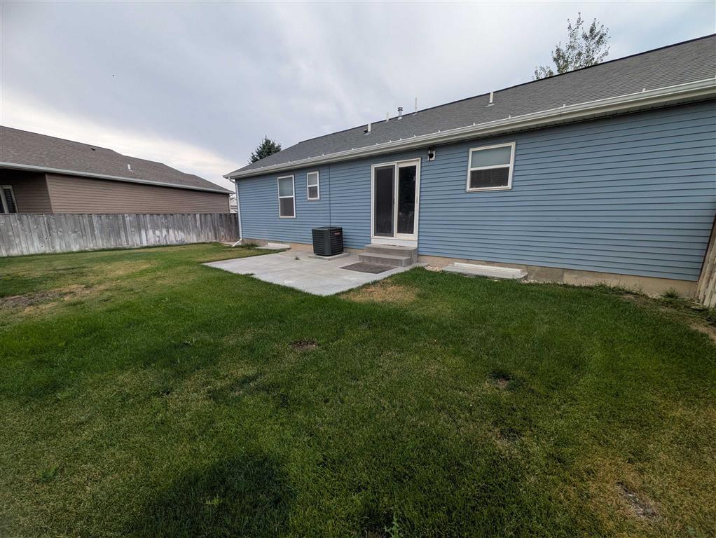 691 Oakwood Dr