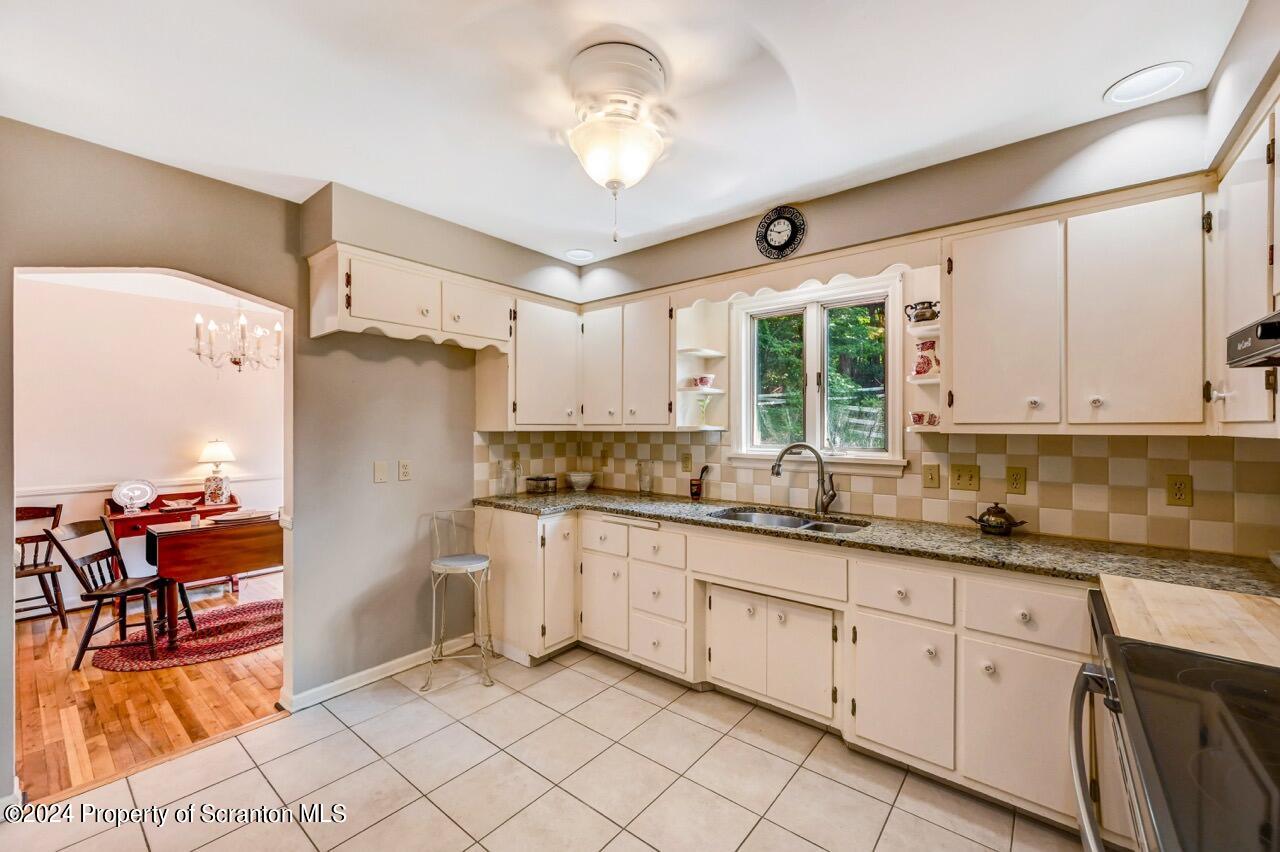 100 Buckhill
