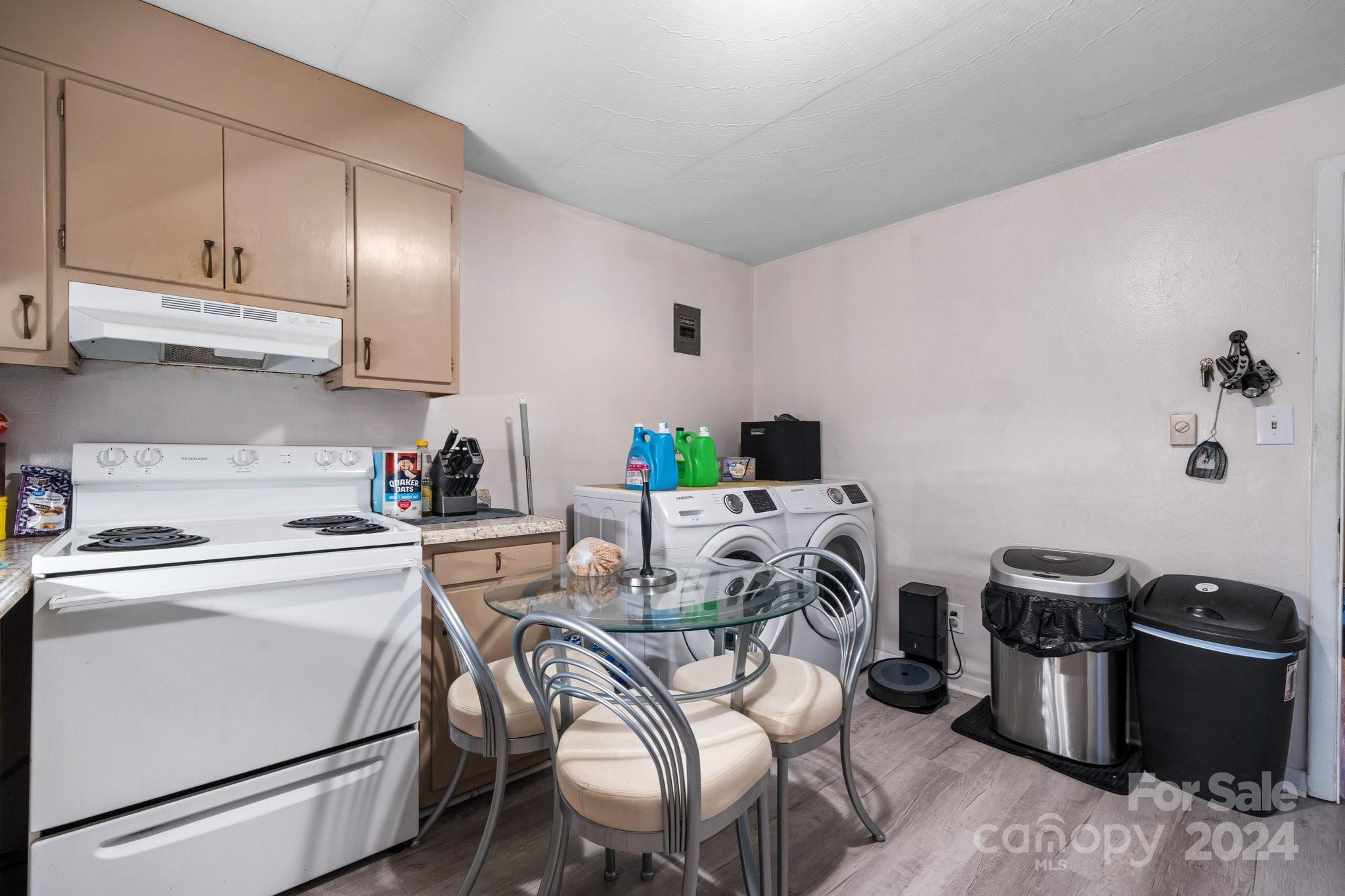 1806 & 1808 22nd Street NE