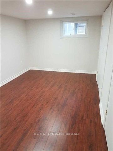 41 Cameron Ave Lower