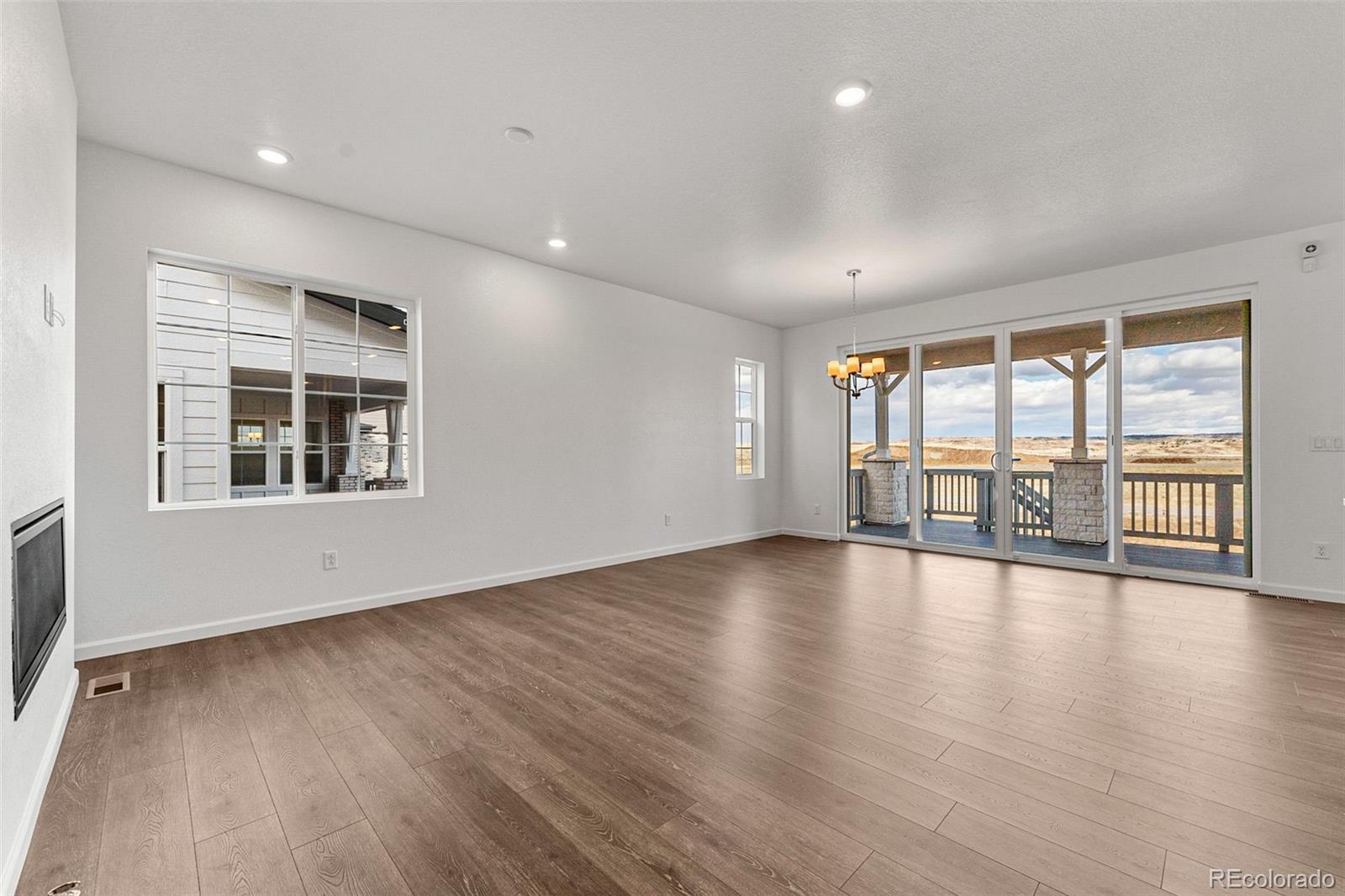 8844 Whiteclover Street