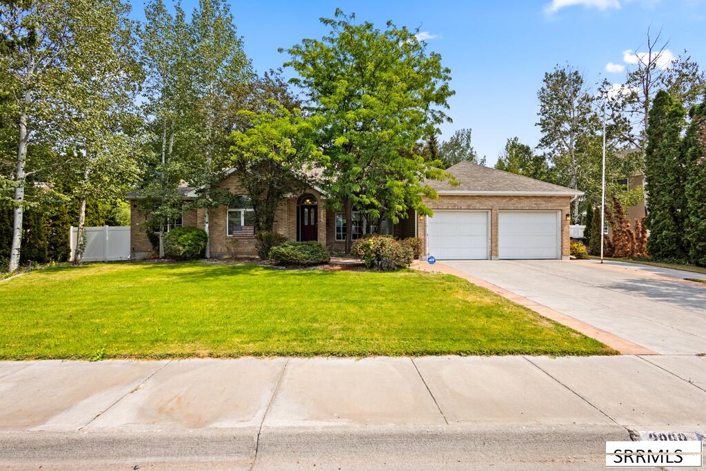 2899 Glenwood Drive