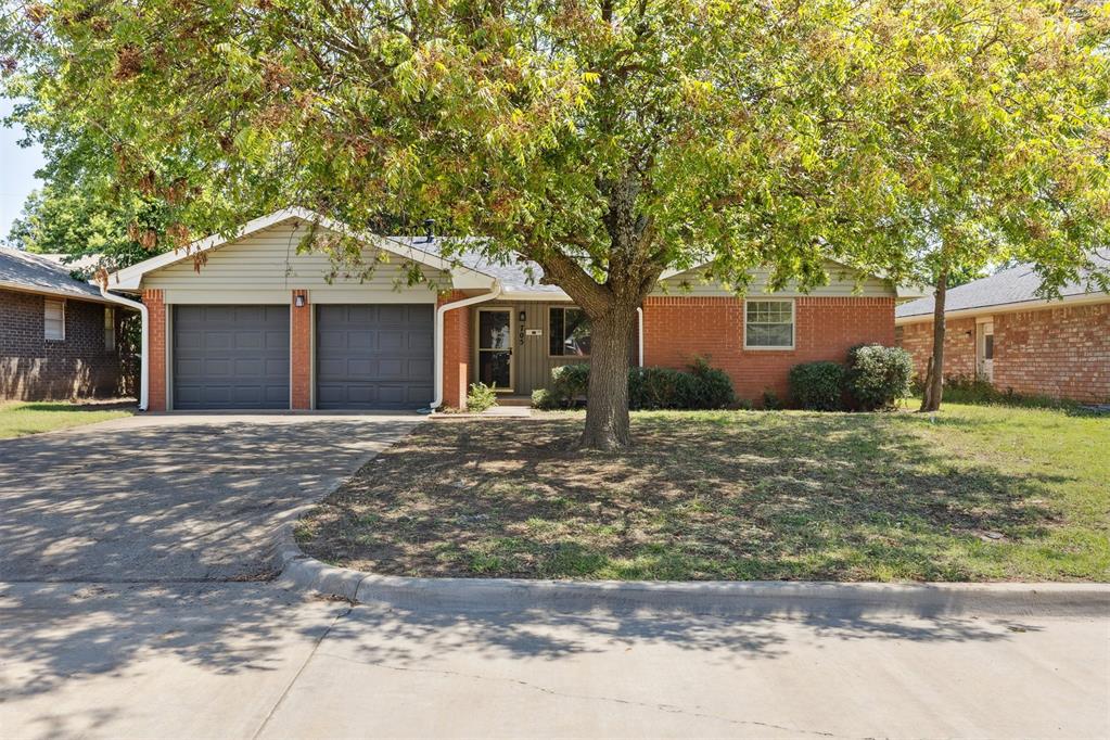 This beautifully remodeled home offers 3 bedrooms, 2 baths, and a 2-car garage. Featuring numerous updates throughout—including a brand-new roof, new HVAC system, and new countertops—it’s move-in ready with modern style and comfort. Located in Norman Schools and just 6 minutes from the University of Oklahoma, this home combines convenience with updated living! Seller is also a licensed agent.