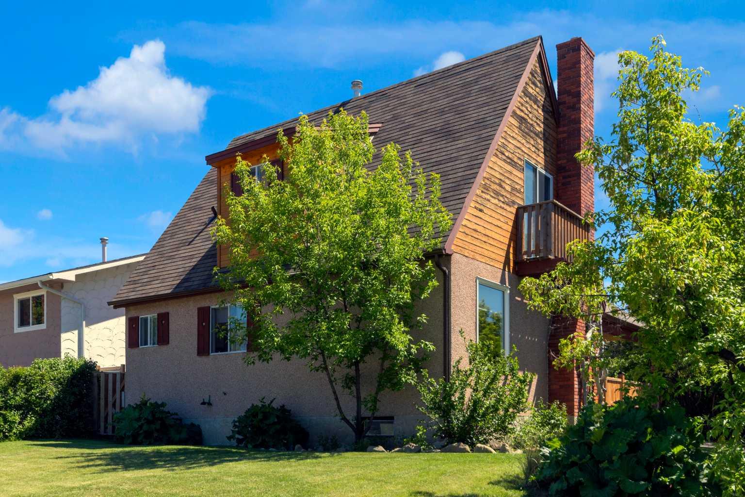 2 Crocus Crescent