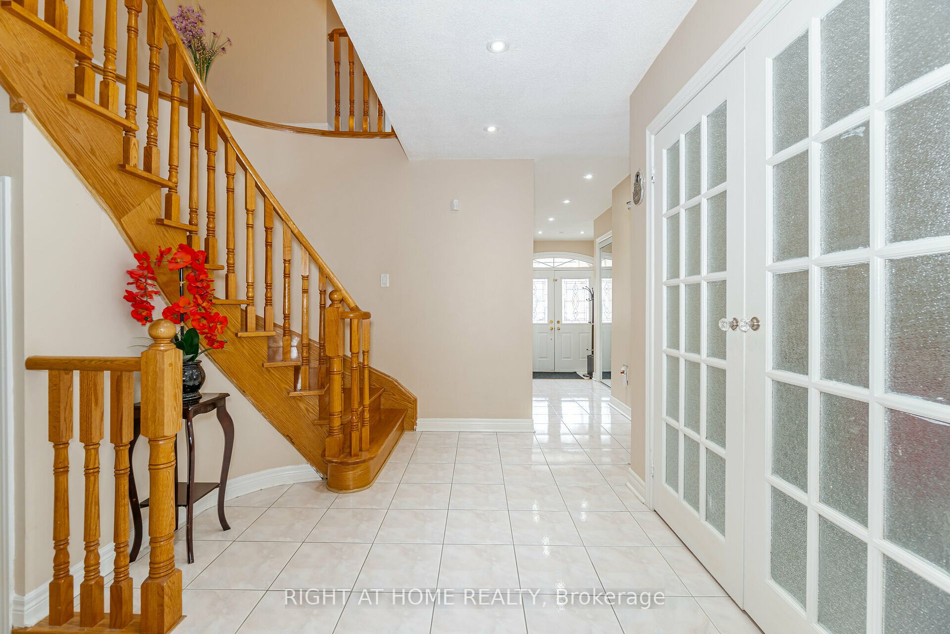 811 Othello Crt