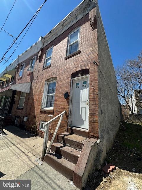 1530 SLecount St  