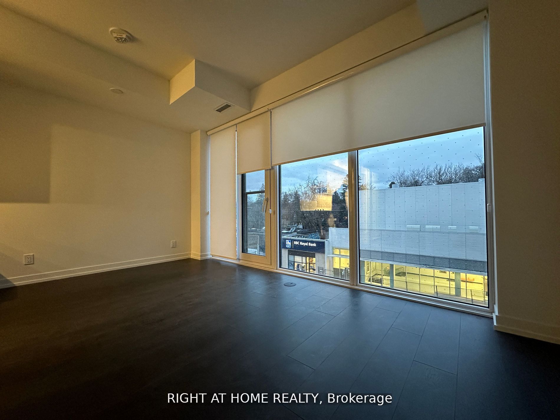 2020 Bathurst St 320