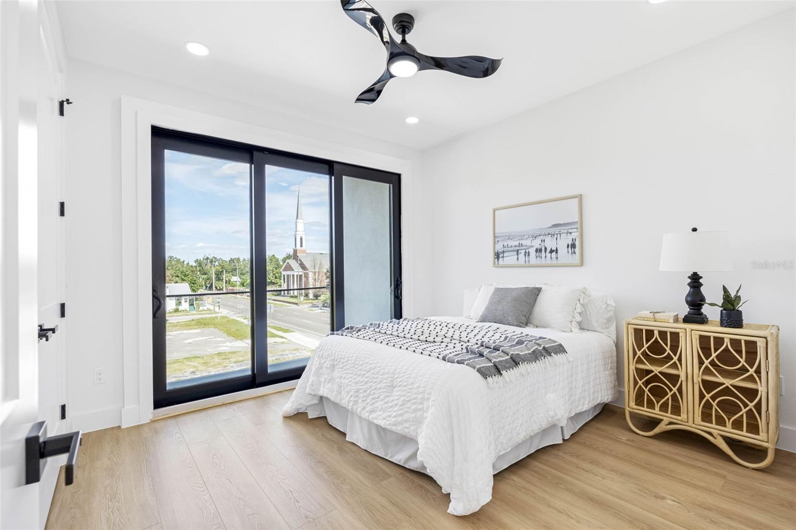 101 W Warren Avenue 2