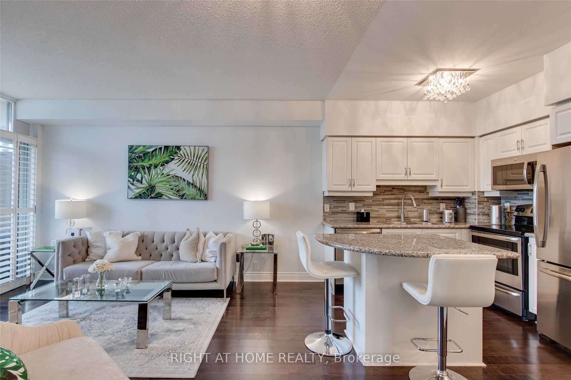 80 Harrison Garden Blvd 1428