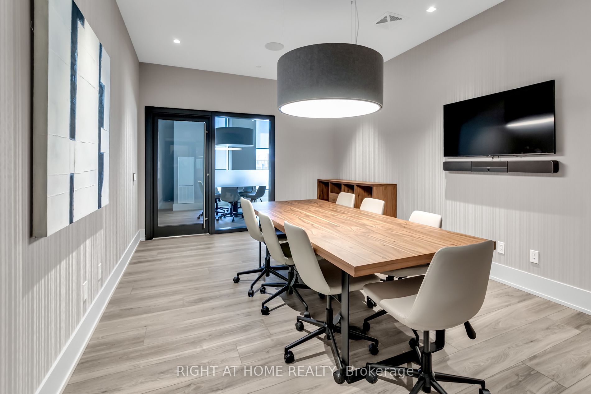286 Main St 616