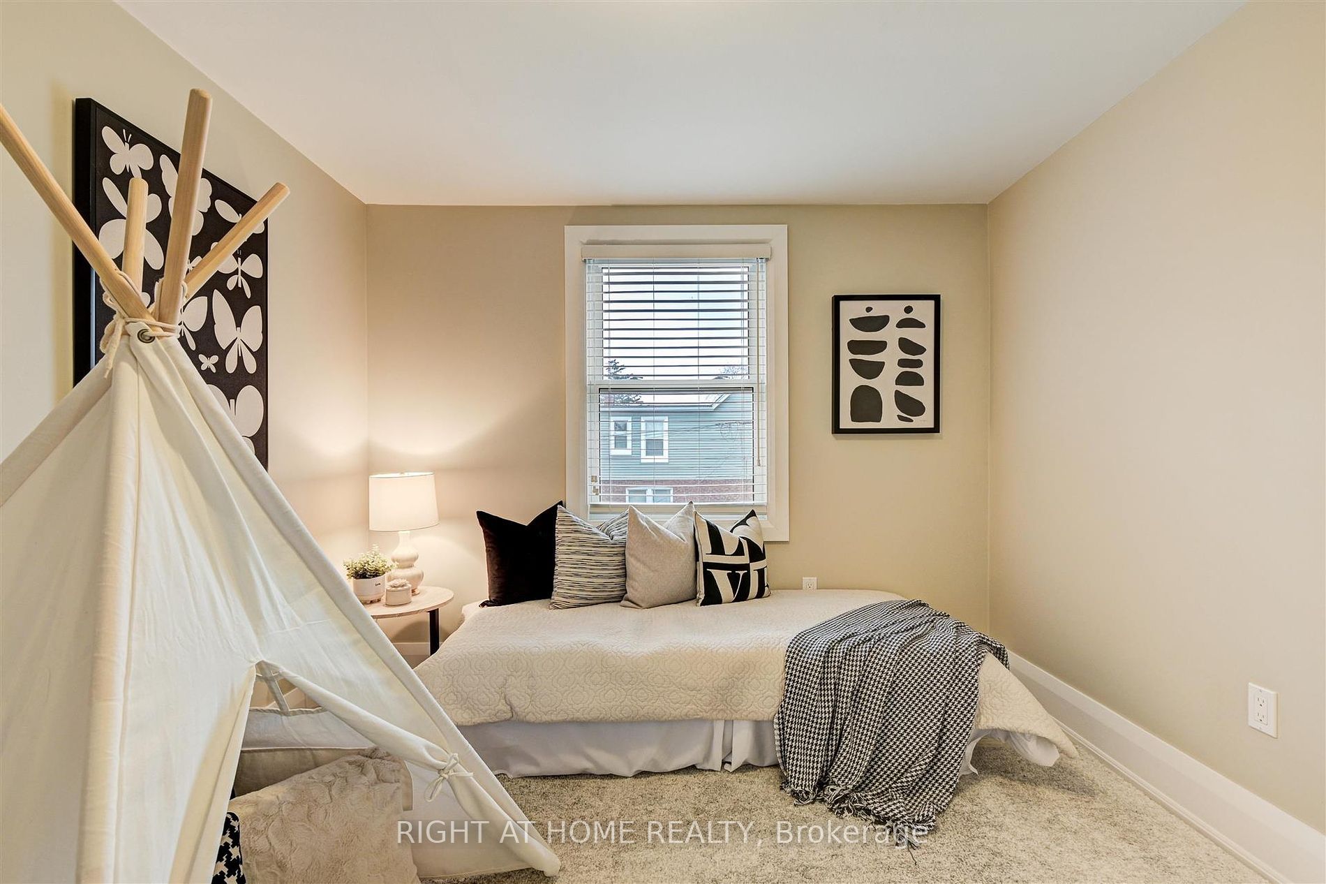 118 Woodmount Ave