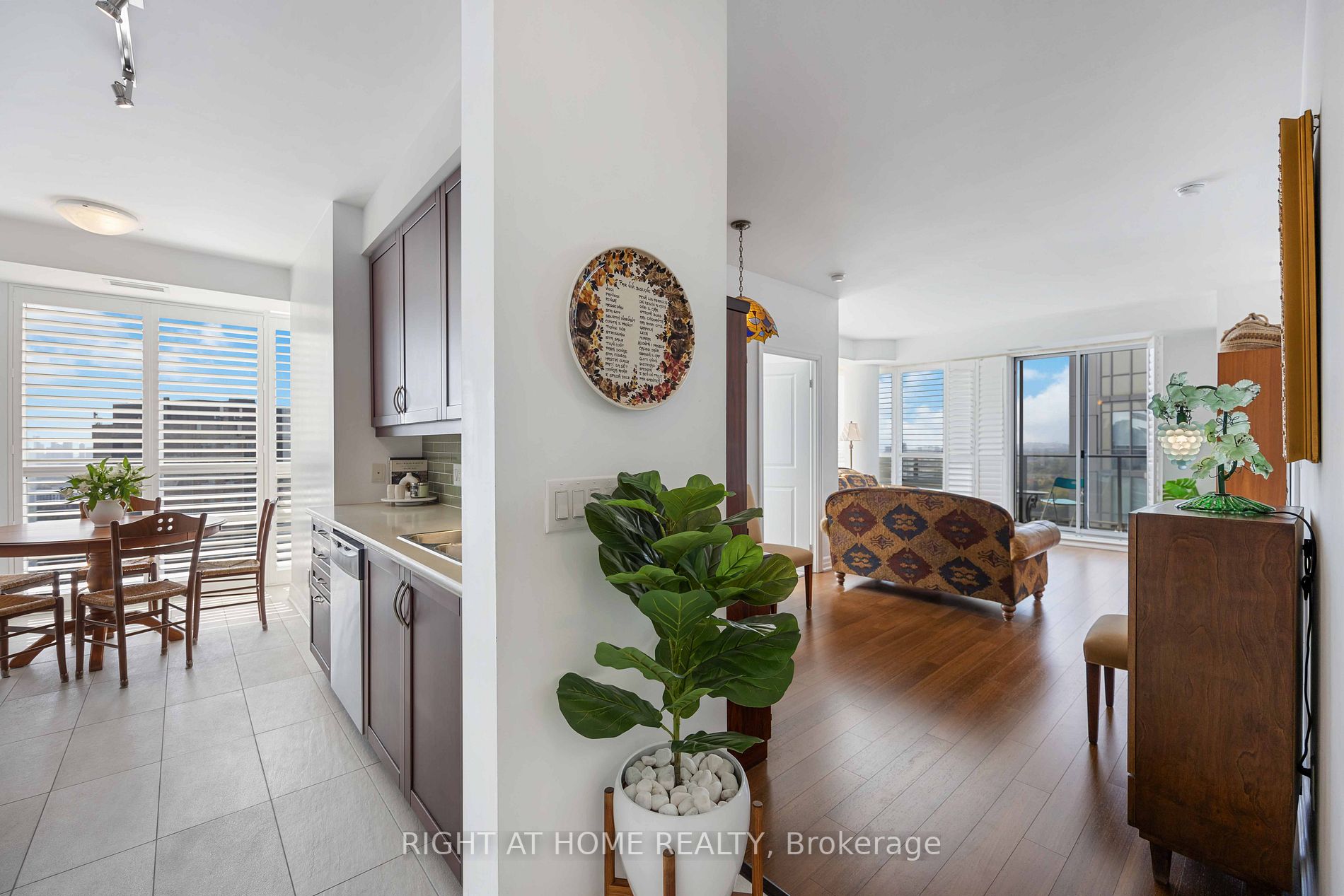 500 W St Clair Ave 1901