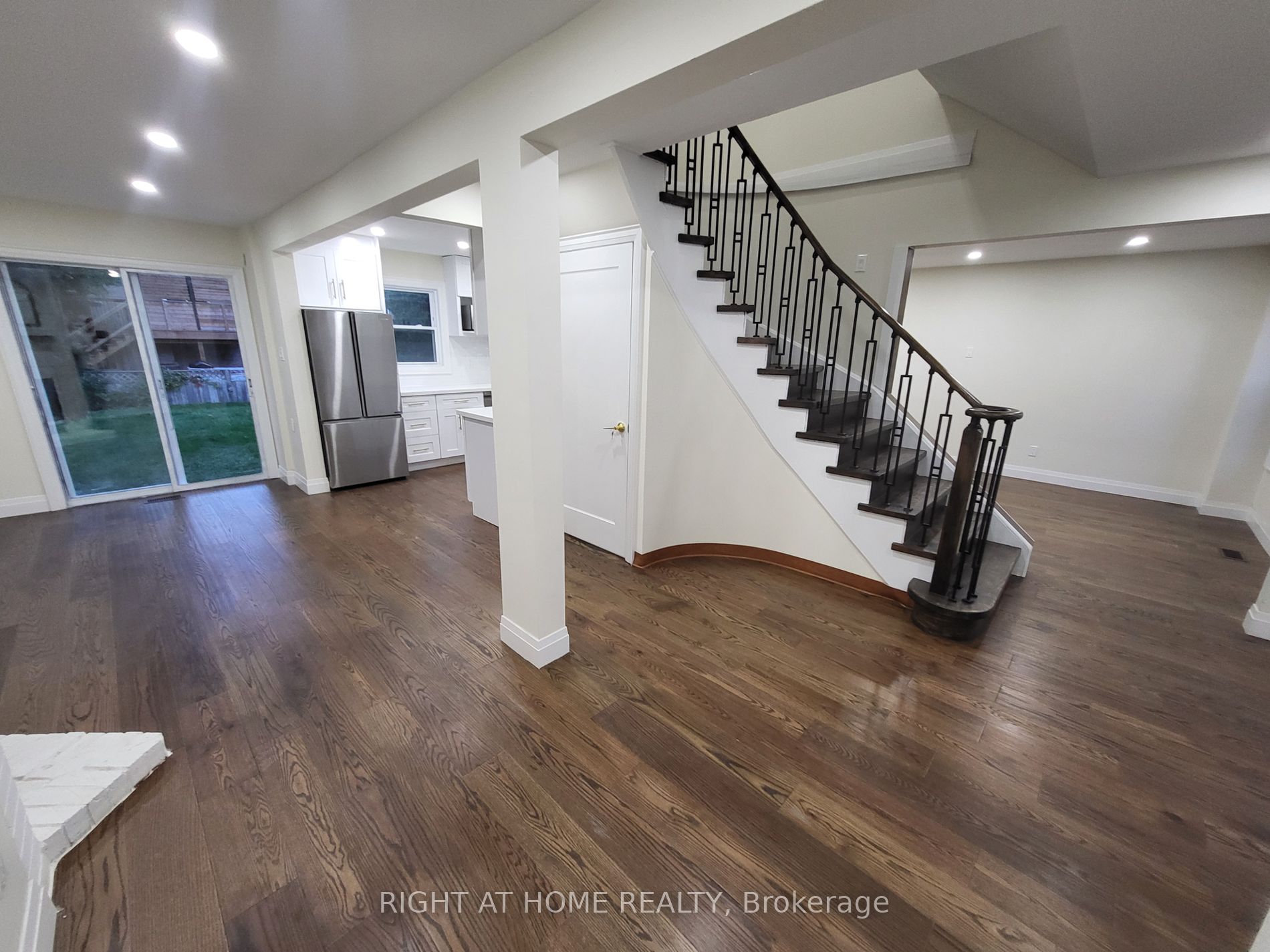 247 Hickling Tr