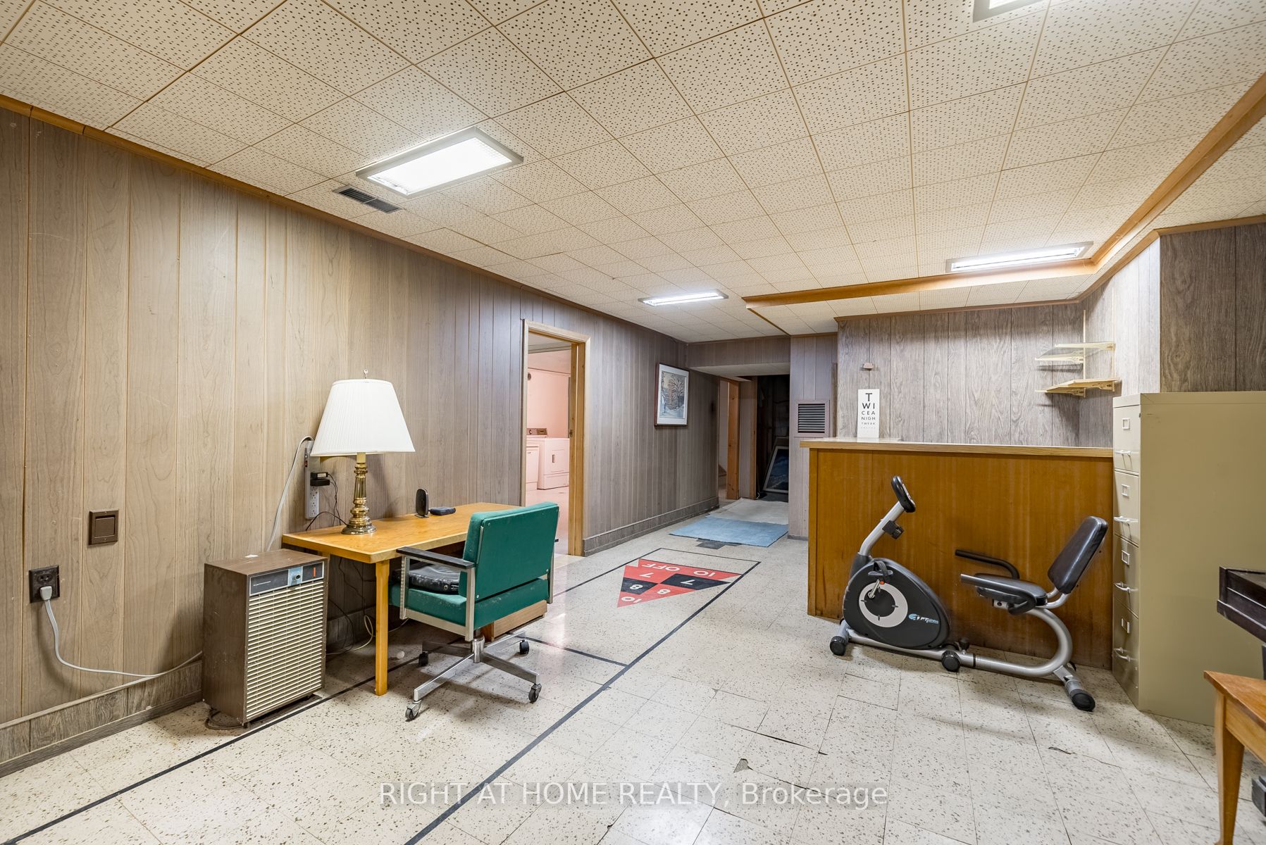 8 Sunset Dr