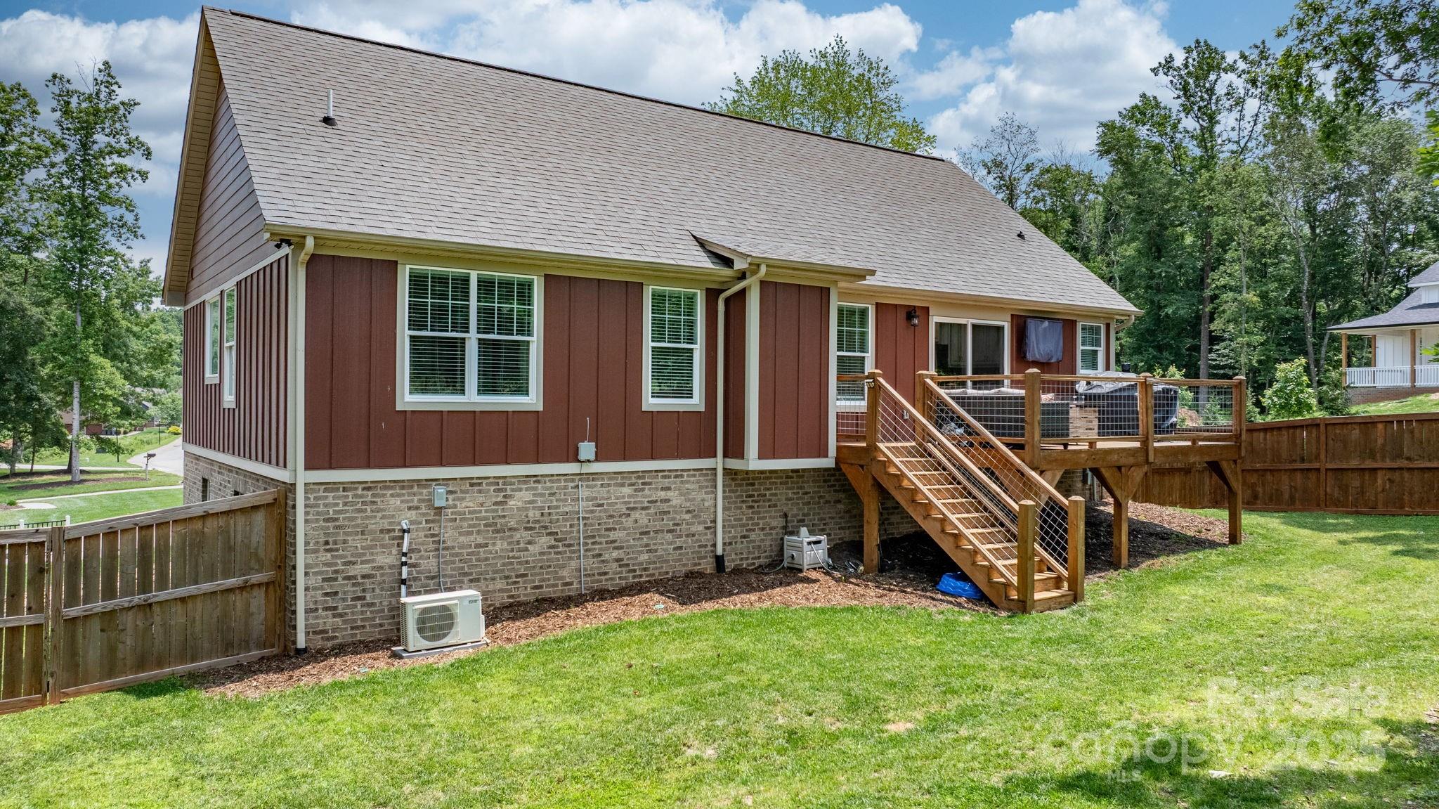 140 Maplewood Court