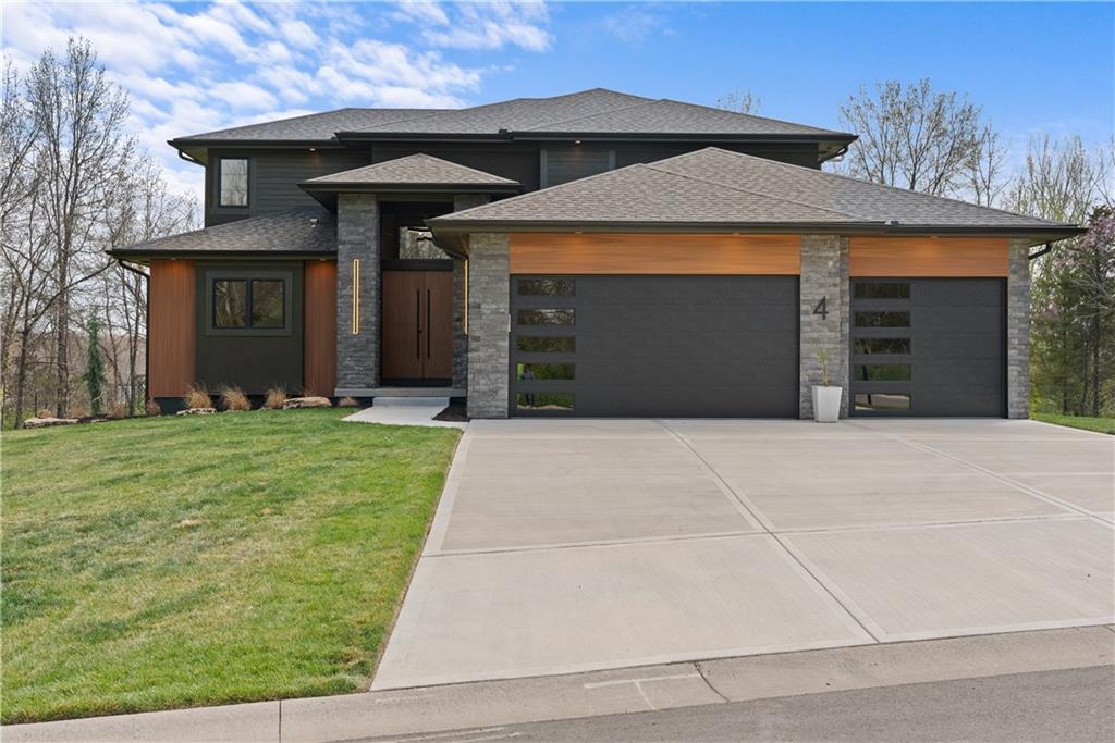 4 Broken Arrow Court