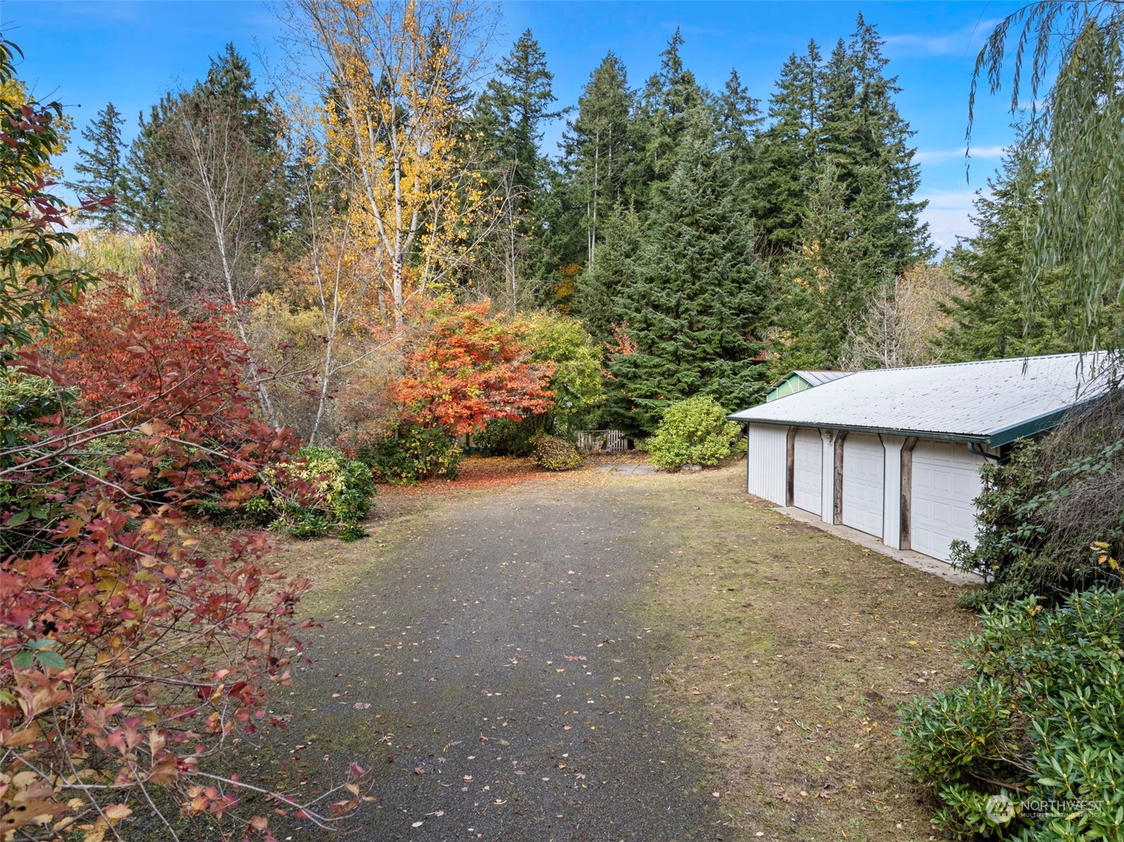 739 SE Dogwood Road