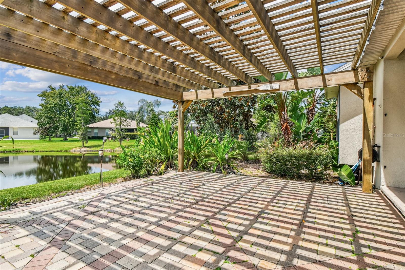 8249 Cressida Court