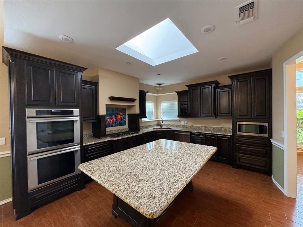 2865 Oak Creek Drive